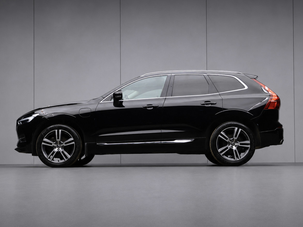 Volvo XC60 2.0 T8 Twin Engine AWD Inscription Sport (PANORAMADAK,NAVI,CAMERA,STOELVERWARMING,LED,GETINT,SPORTSTOELEN,LM VELGEN)