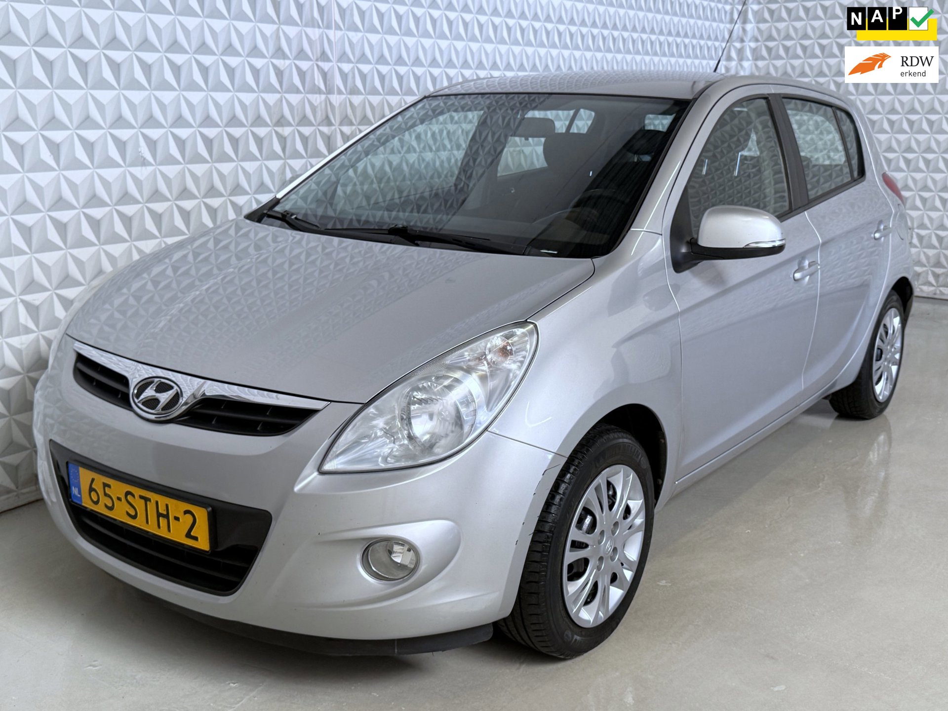 Hyundai I20 1.2i i-Motion AIRCO / APK én TREKHAAK (2011)