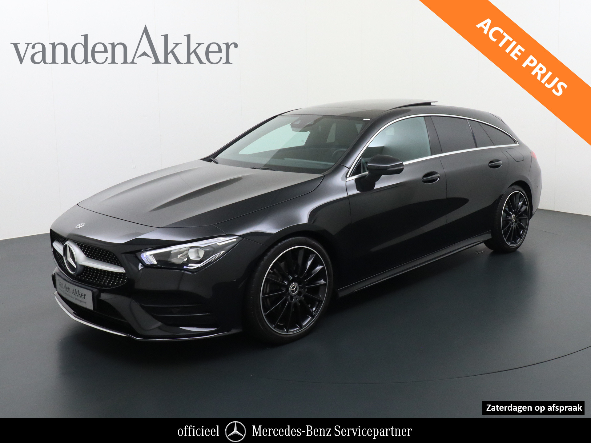 CLA-Klasse Shooting Brake 200 AMG 164pk · Panoramadak · 19"AMG Velgen · Sfeerverlichting · Privacy Glas · Carplay · Augmented Reality