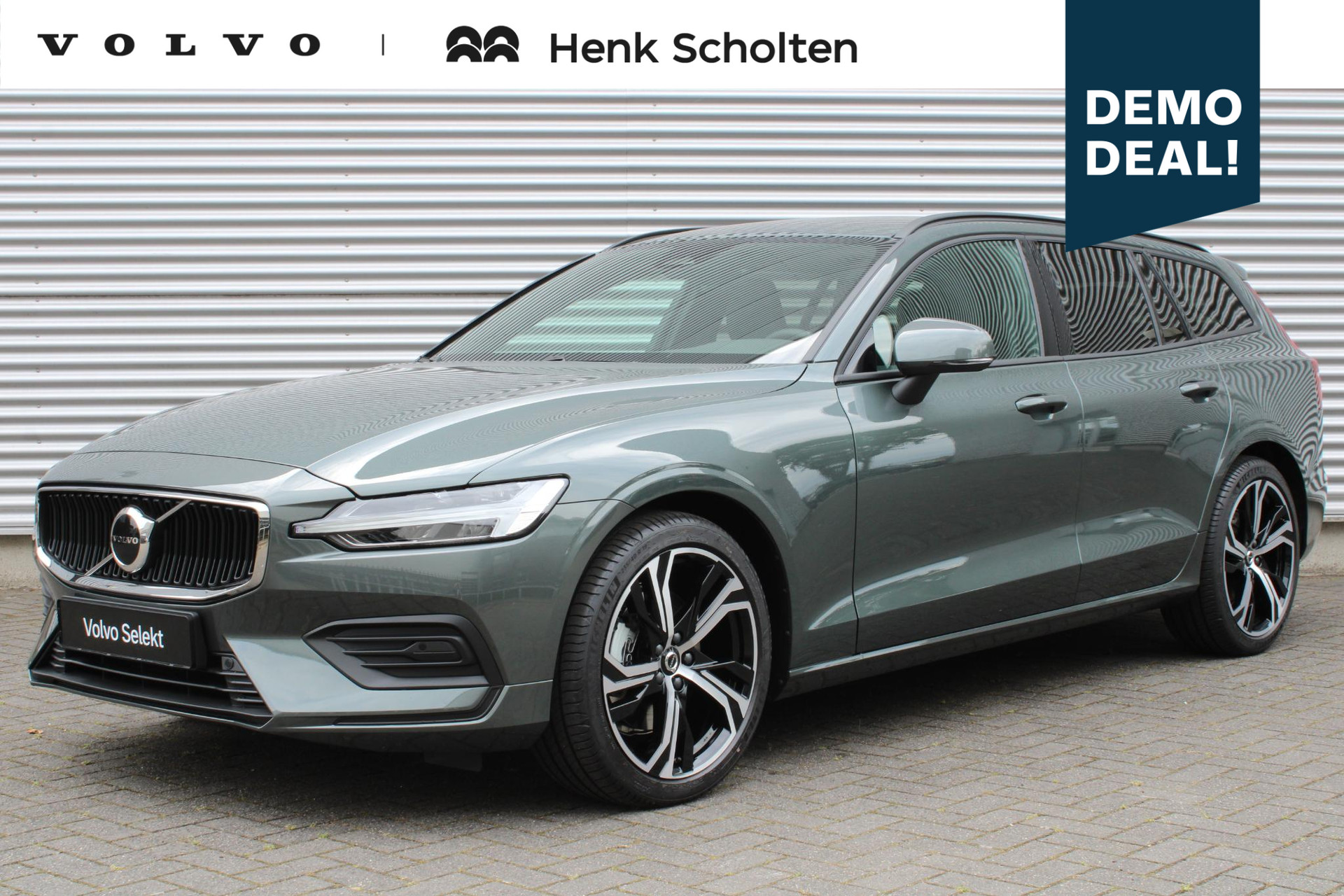 Volvo V60 B4 Automaat Mild Hybrid Essential Edition |