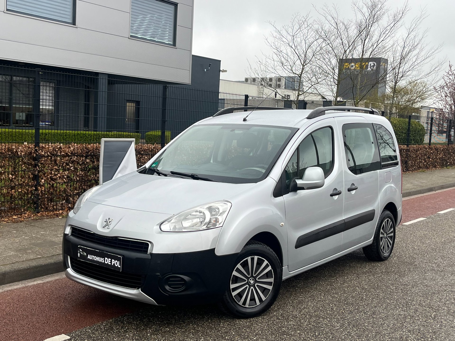 Peugeot Partner Tepee 1.6 VTi Style 7-Persoons Stoel-vw Airco Nieuwe APK
