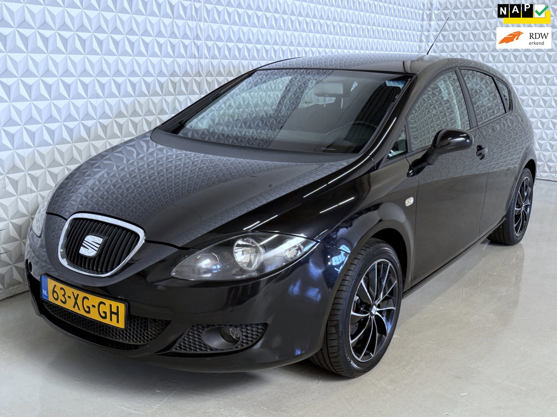Seat Leon 1.6 Airco Cruise Trekhaak + APK t/m 07-2027 (2007)