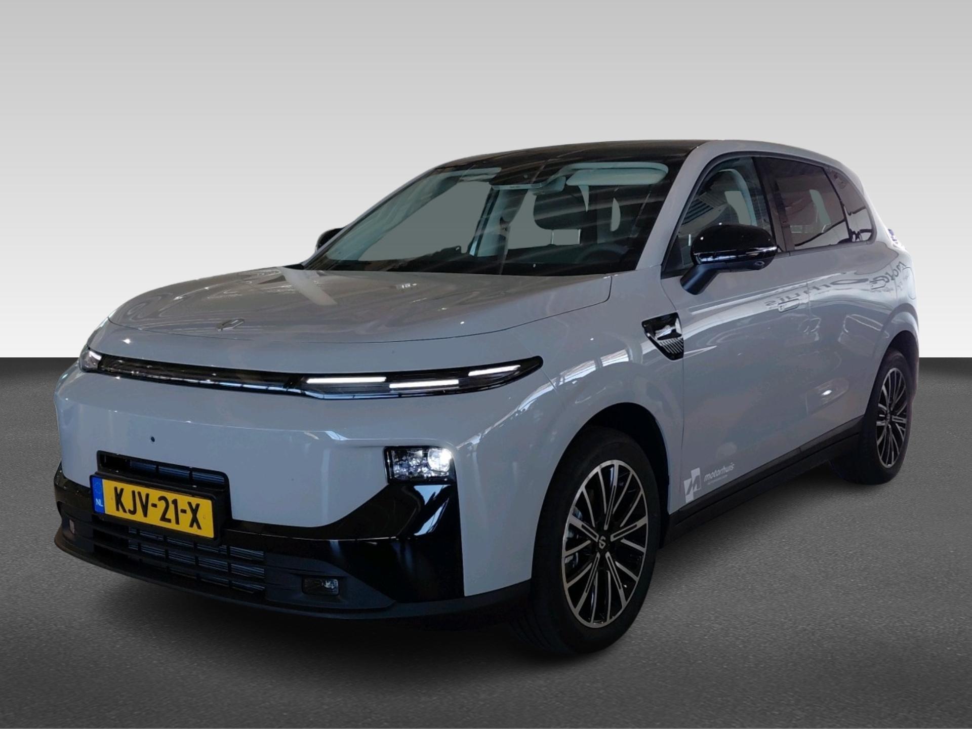 Leapmotor B10 Design Hybrid EV 18.8 kWh