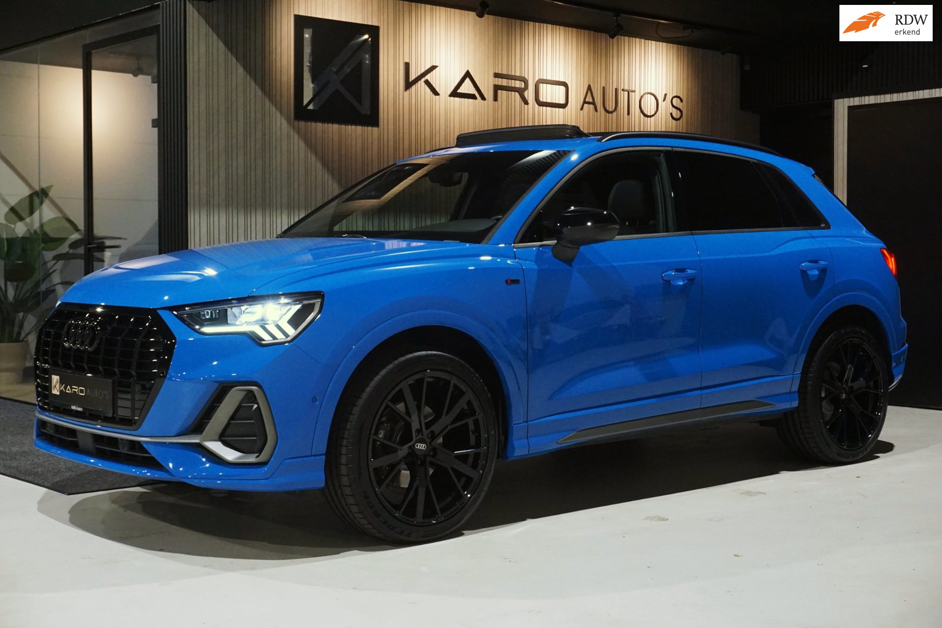 Audi Q3 35 TFSI S-line Led Leer Nav Clima ACC Stoelvw 1e Eig