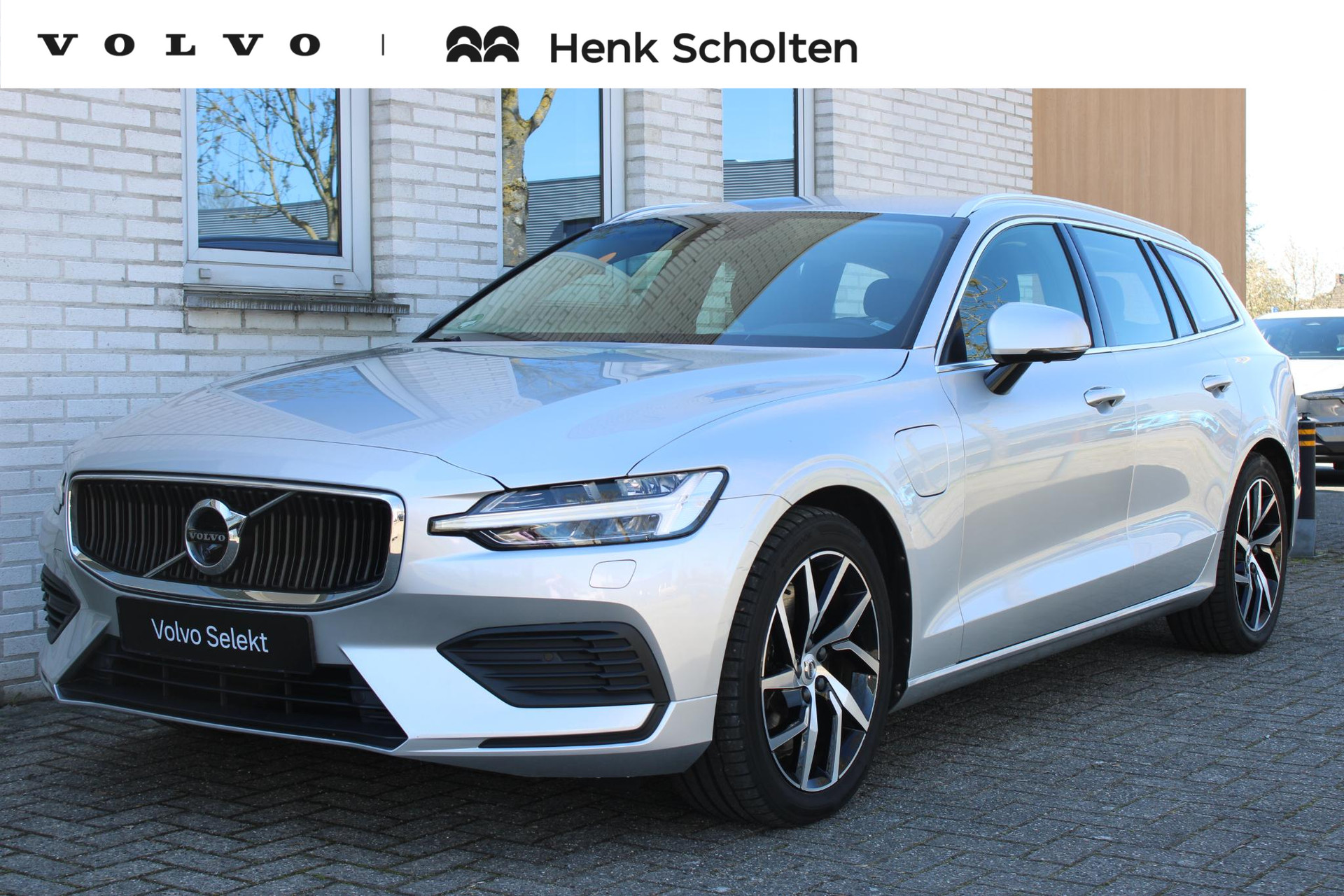 Volvo V60 T6 Twin Engine AWD Aut. Momentum Pro