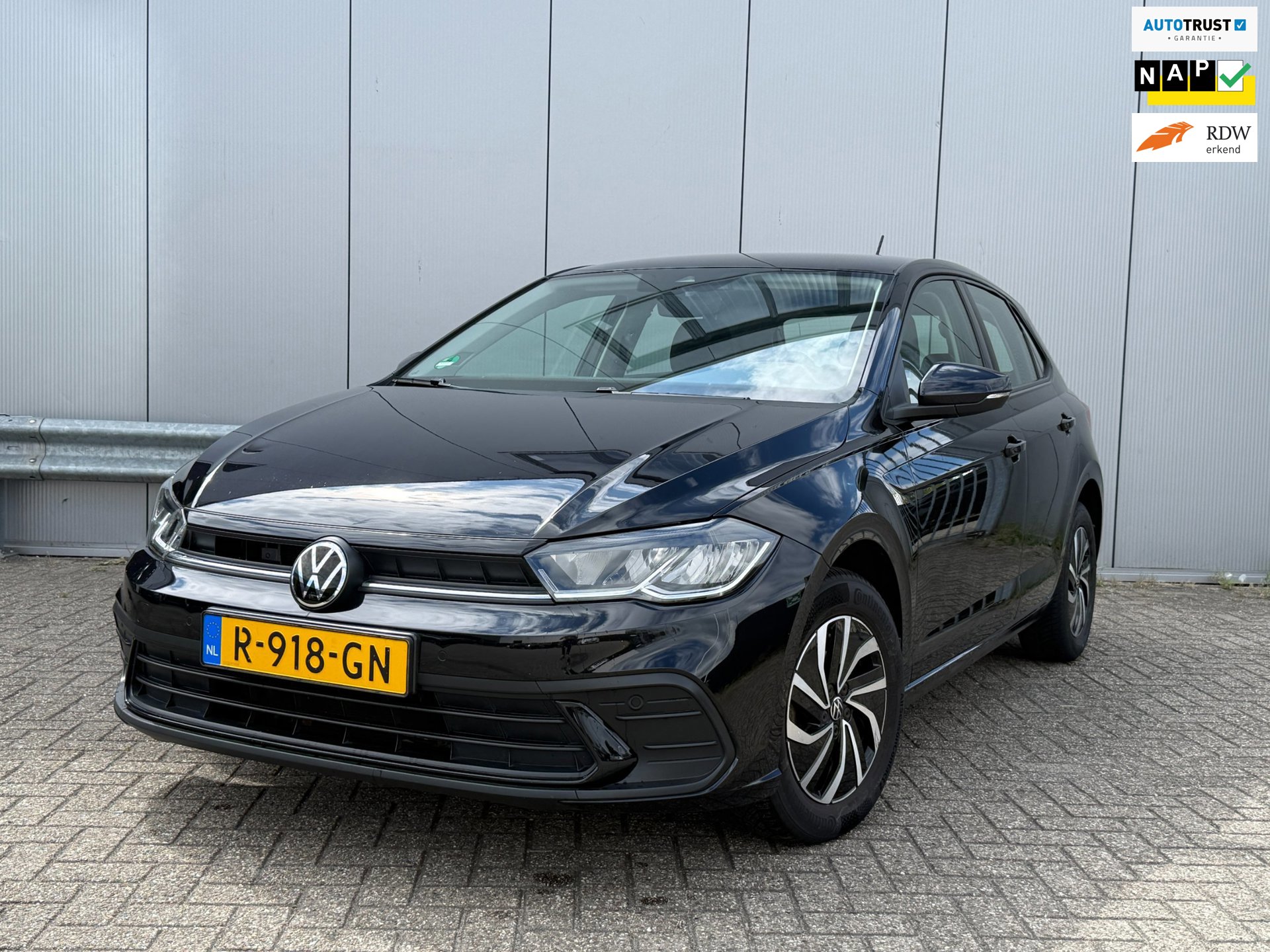 Volkswagen Polo 1.0 TSI Life Business | Navigatie | Climate Control | Camera | BTW Auto!