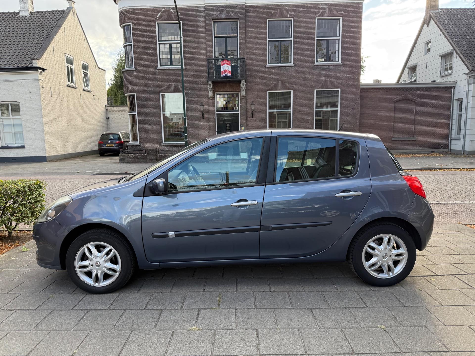 Renault Clio 1.6-16V Exception HALF LEER AIRCO 5DEURS DEALER ONDERHOUDEN