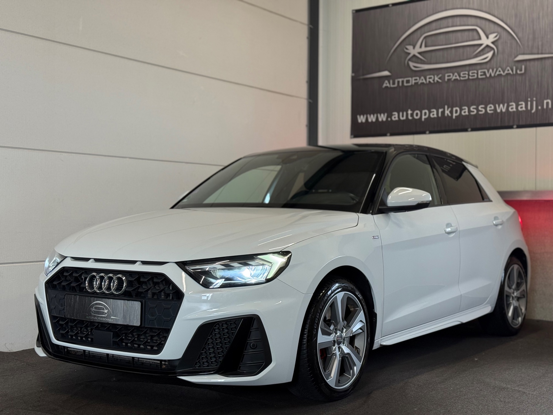 Audi A1 Sportback 40 TFSI 3x S-Line Edition One ACC, Apple Carplay, Sfeerverlichting, Keyless, LED, B&O Audio, Navigatie, Airco