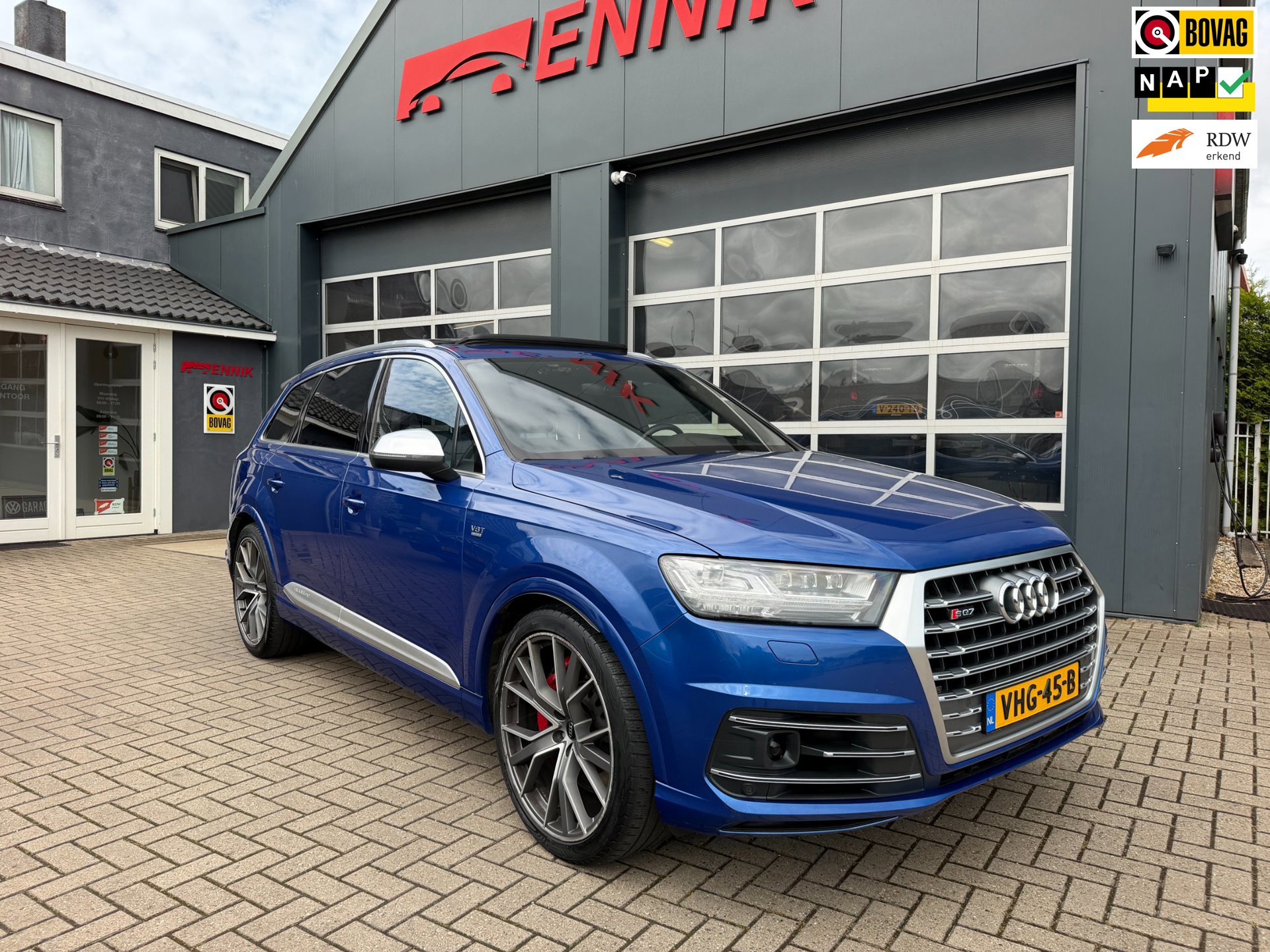 Audi Q7 SQ7 4.0 TDI SQ7 quattro / Pano / Night Vision / AWS / Head Up / Alcantara / Grijs kenteken .