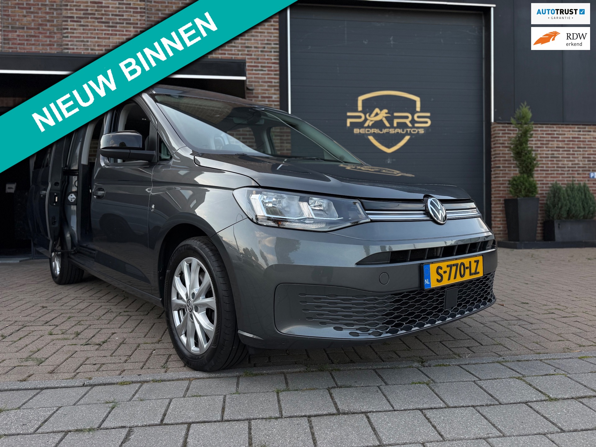 Volkswagen Caddy 1.5 TSI Maxi Automaat 7p 7persoons Airco Navi Cruise Elk.Ramen Trekhaak zeer nette!!