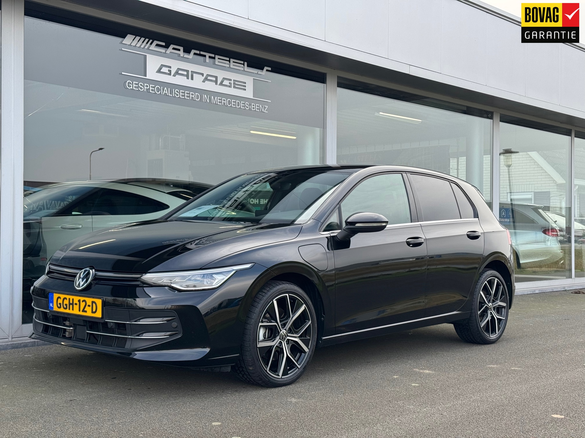Volkswagen GOLF 1.5 eHybrid 50 Edition automaat , Elektrische voorstoelen, achteruitrijcamera,Apple-carplay,