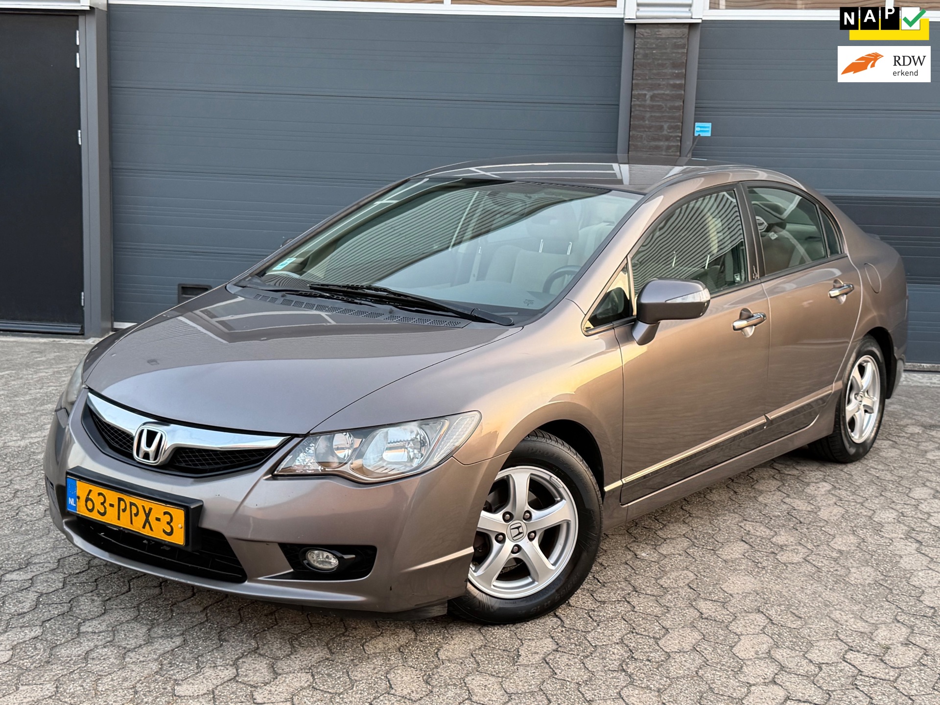 Honda Civic 1.3 Hybrid Comfort|NAVI|CLIMA|CRUISE|NW APK