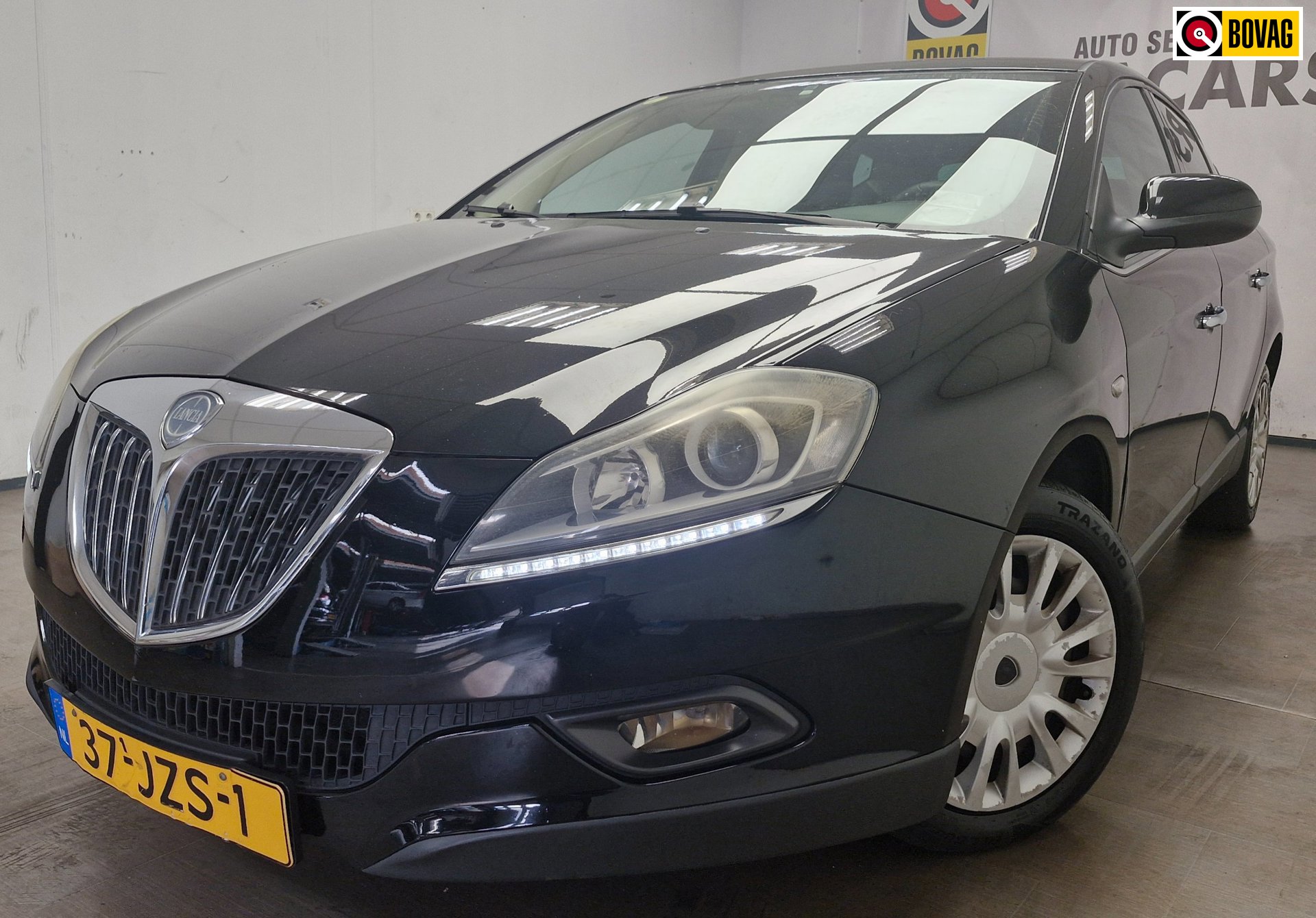 Lancia Delta 1.4-16V Argento AIRCO ! NIEUWE BANDEN ! CRUISE CONTROL !