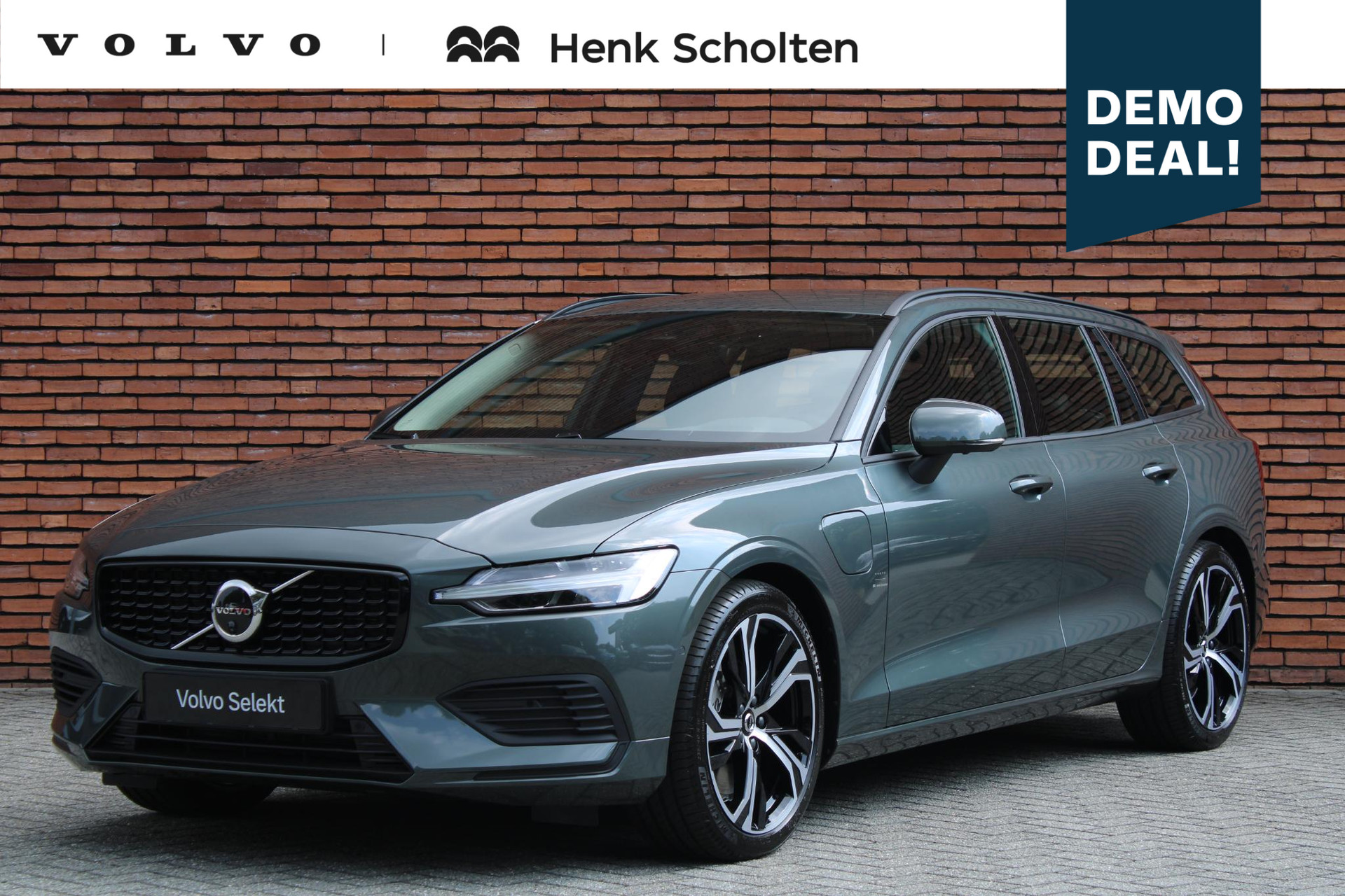 Volvo V60 T6 Automaat Plug-in hybrid AWD Business Edition |