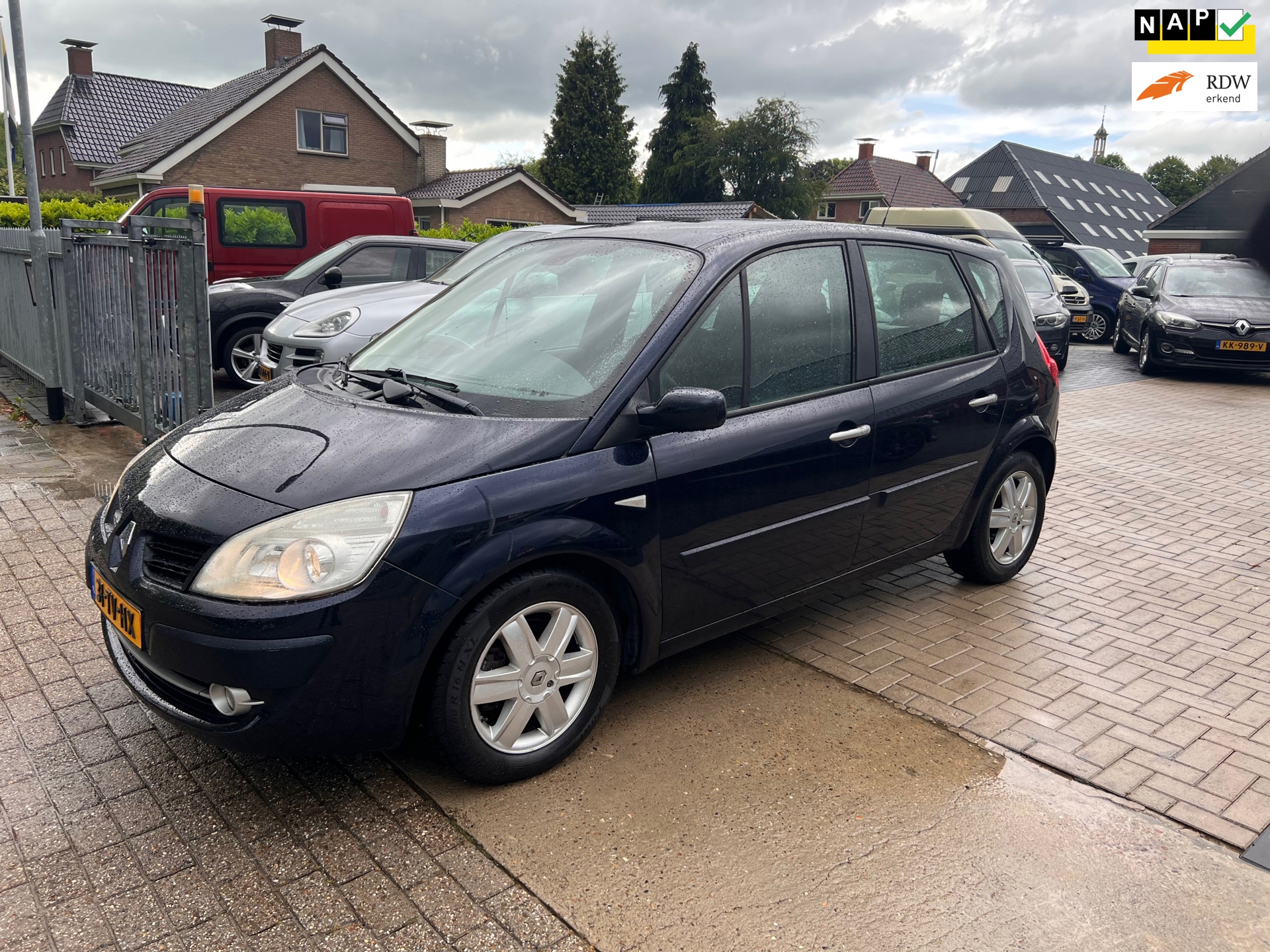 Renault Scénic 2.0-16V Tech Line