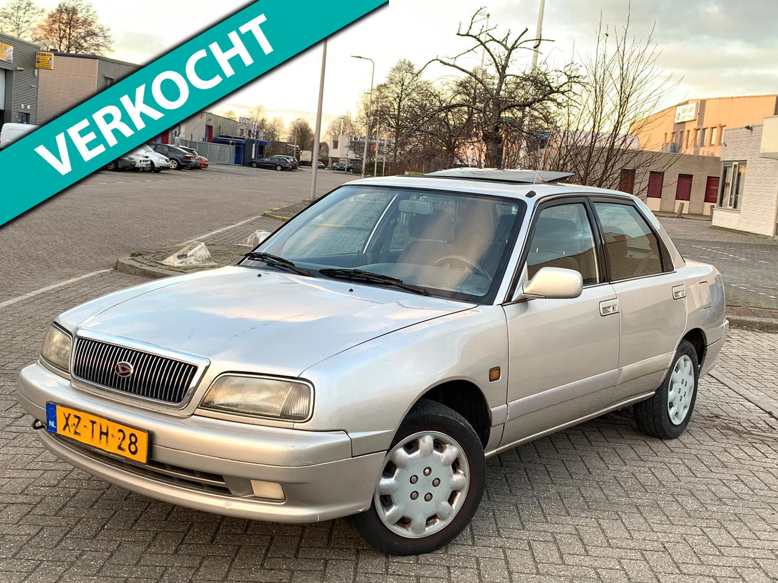 Daihatsu Applause 1.6 l STUURBEKR l SCHUIFDAK