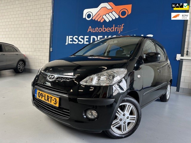 Hyundai I10 1.1 Dynamic XL / 5 deurs / airco / sportvelgen / nieuwe distributie / apple / android / NAP met 166159 km./APK 03/2027