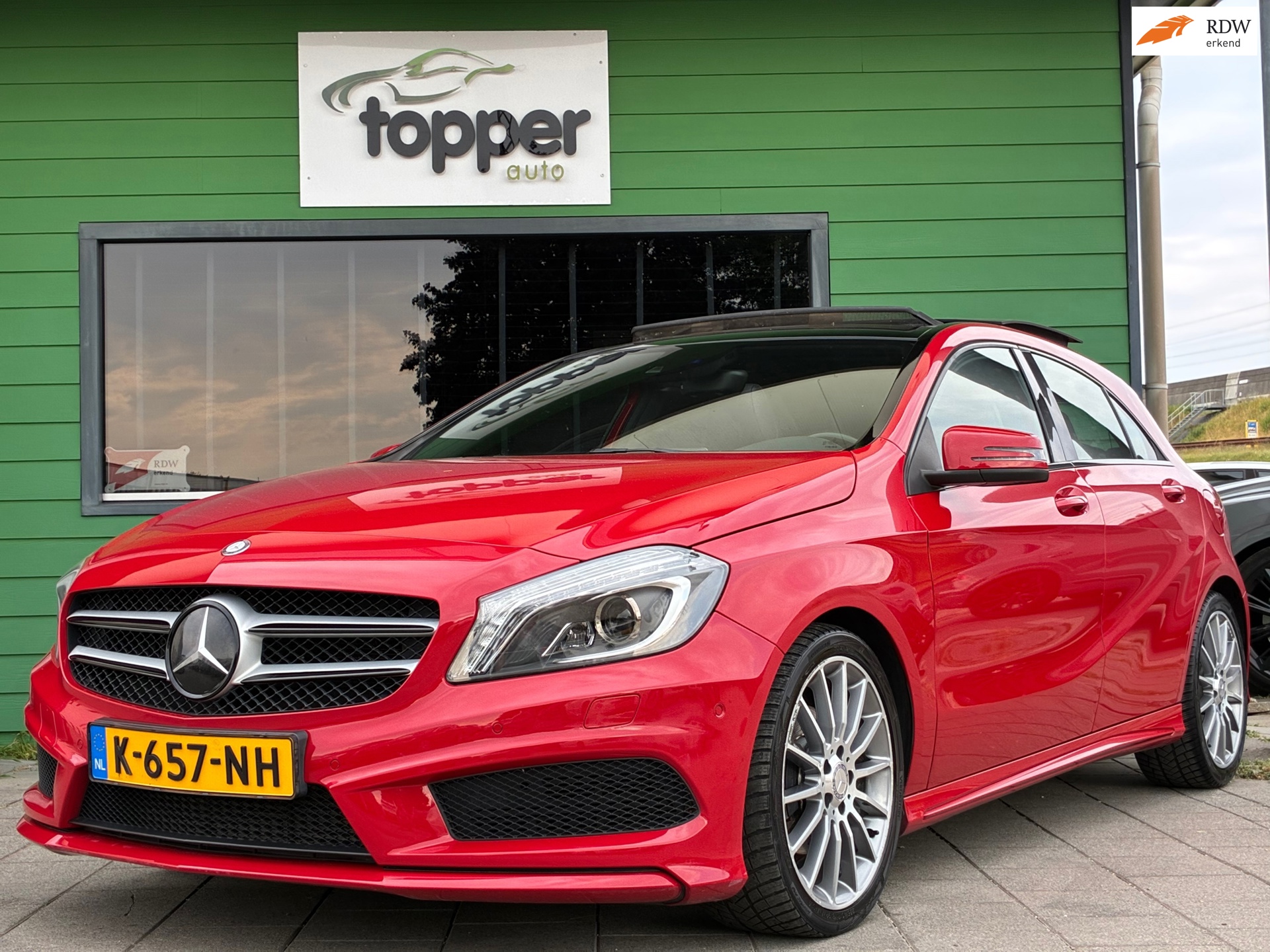 Mercedes-Benz A-klasse 200 Ambition|AMG|Automaat|Panoramadak|Camera|Navigatie|CruiseControl|
