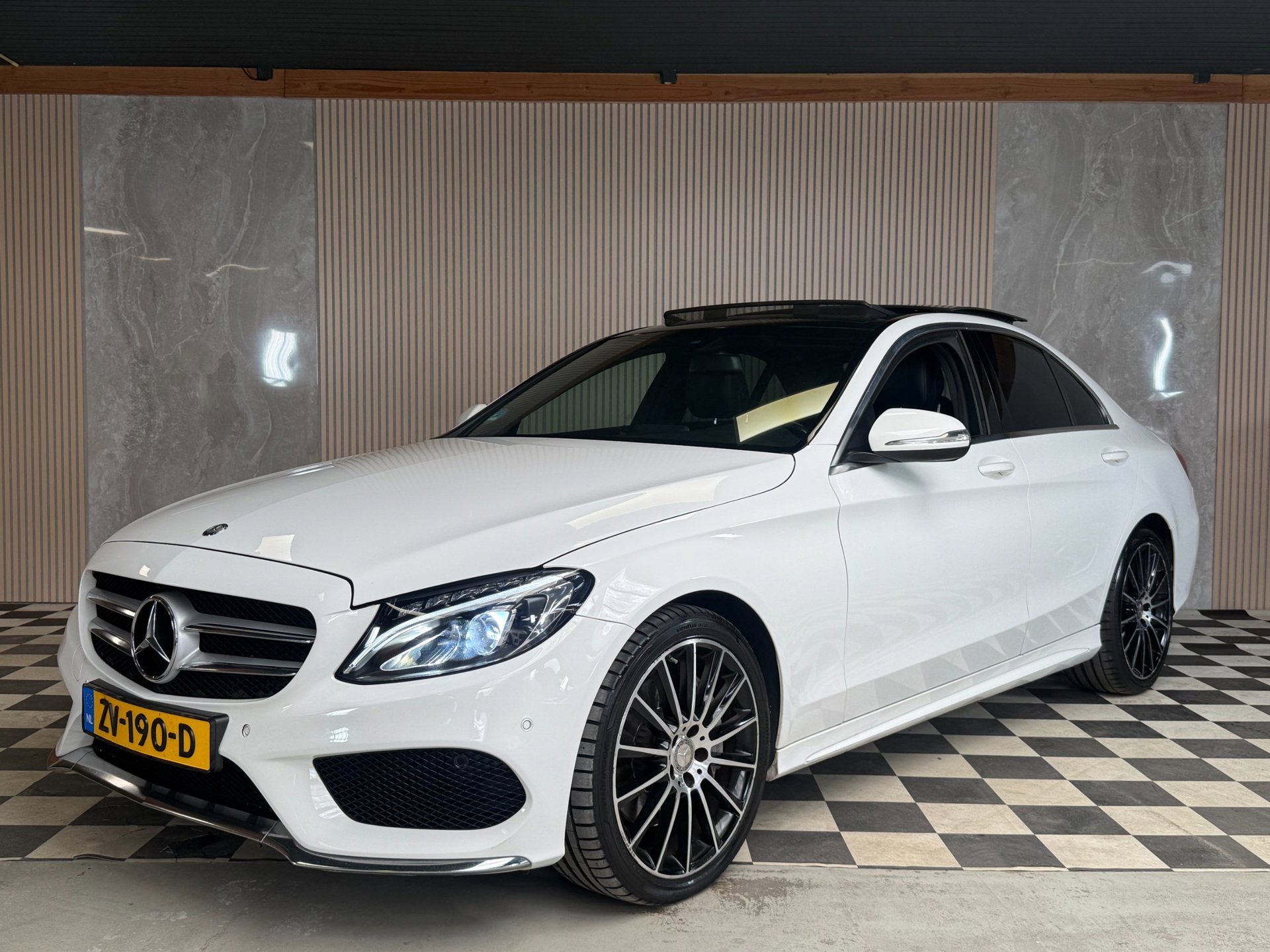 Mercedes-Benz C-klasse 300 Prestige 4MATIC Pano/Memory/Camera