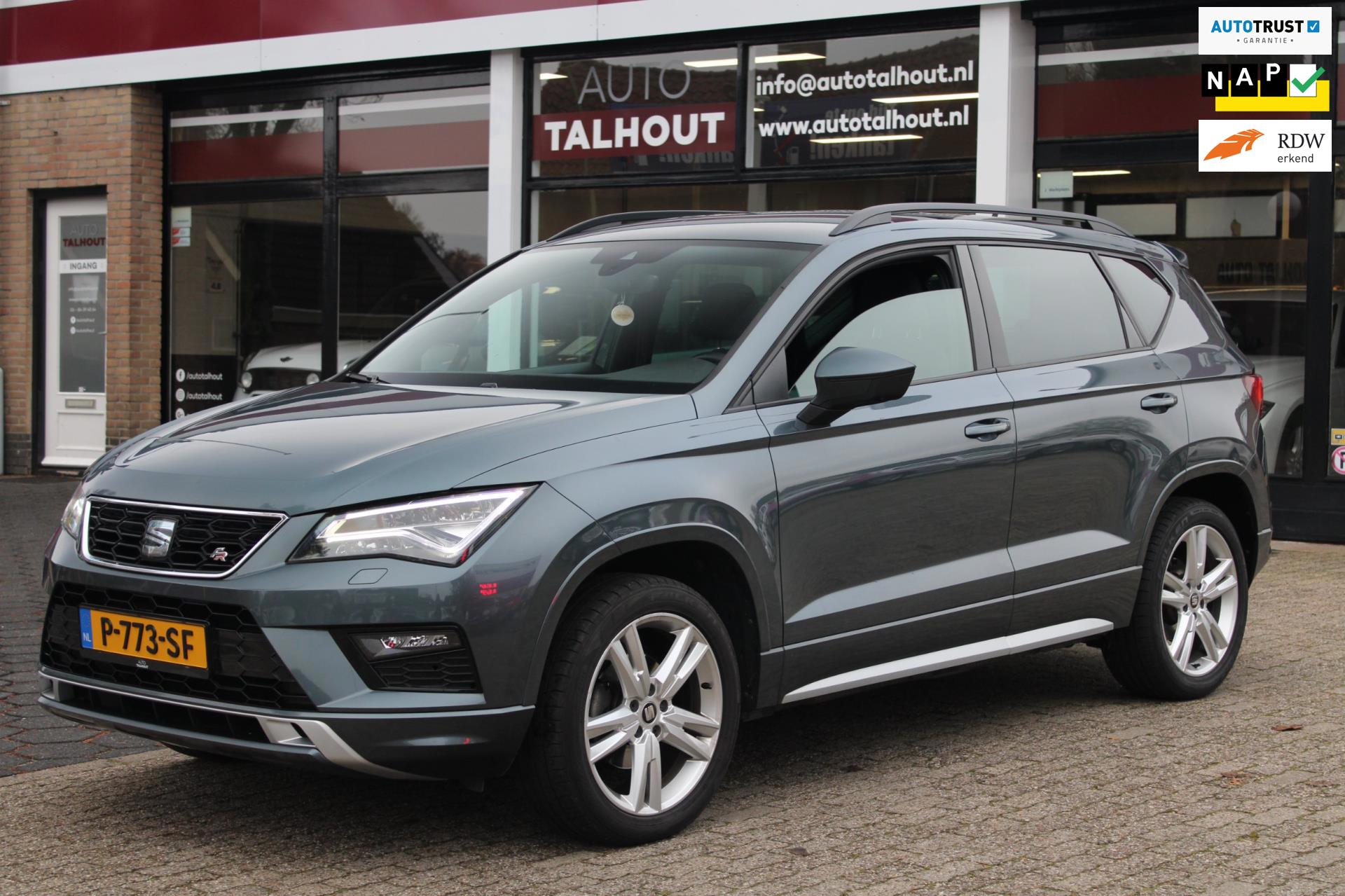 Seat ATECA 1.5 TSI Xcellence FR Business Intense - DAB - CARPLAY - VIRTUEEL - DSG - ALCANTARA - BEATS AUDIO - DRAADLOOS LADEN