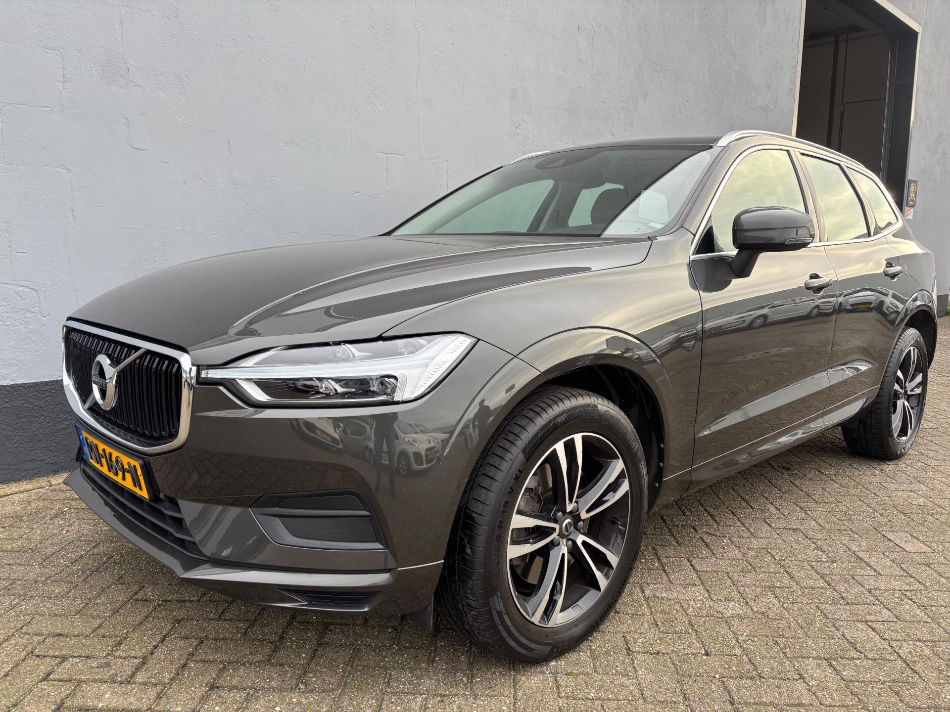 Volvo XC60 2.0 T5 Momentum