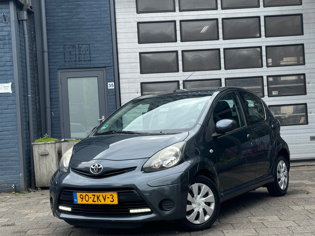 Toyota Aygo 1.0 VVT-i Aspiration | Airco | 5-DEURS | LED