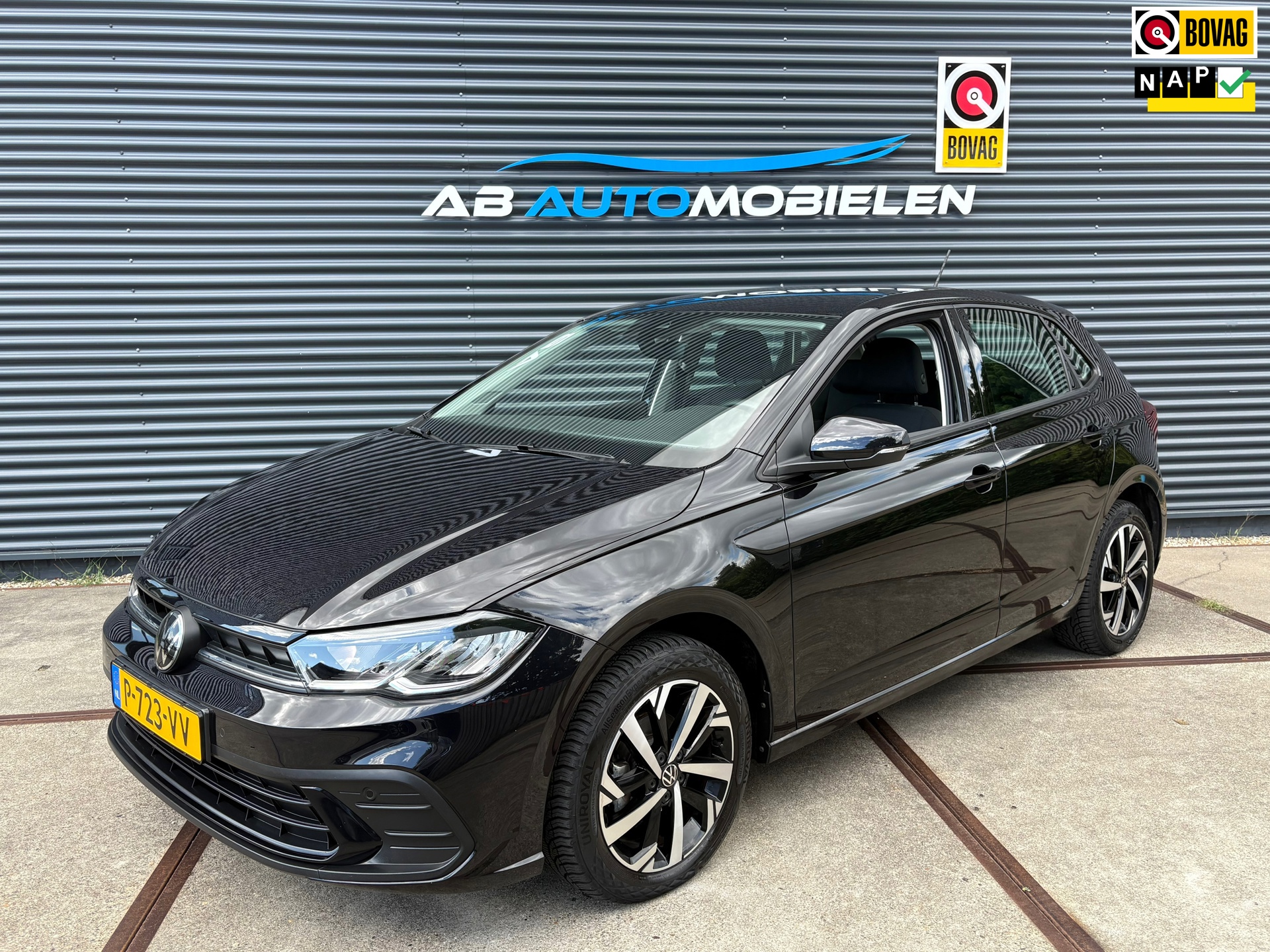 Volkswagen Polo 1.0 TSI Life Business DIGITAL DASH/ CARPLAY /PDC
