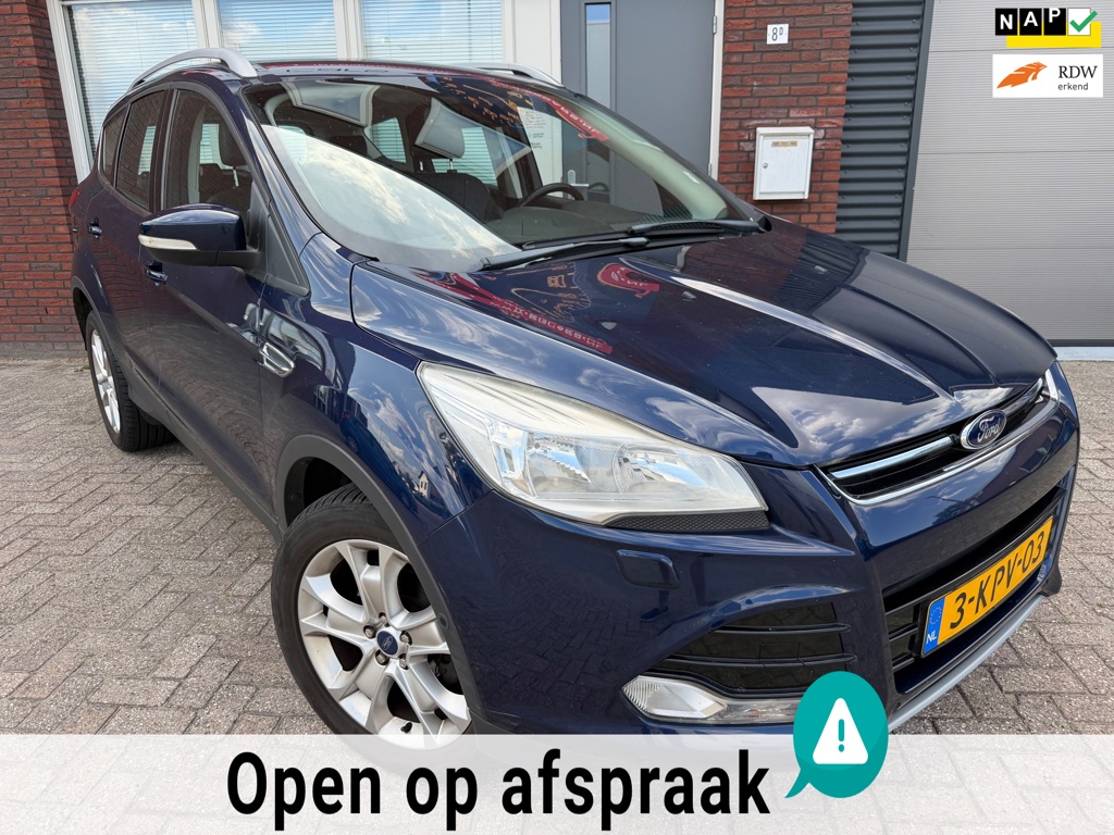 Ford Kuga 1.6 Titanium / Leder / Navi / Camera / PDC / Park assist / Keyless