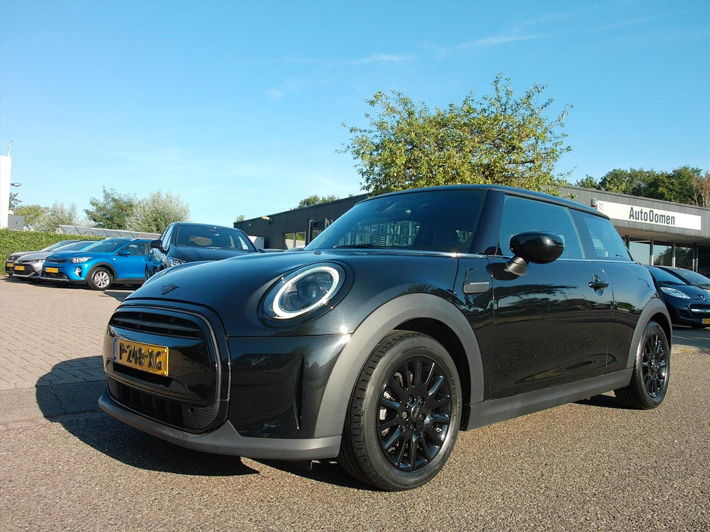 MINI Mini 3-Deurs (f56) 1.5 102pk One Business Edition Navigatie Sportstoelen