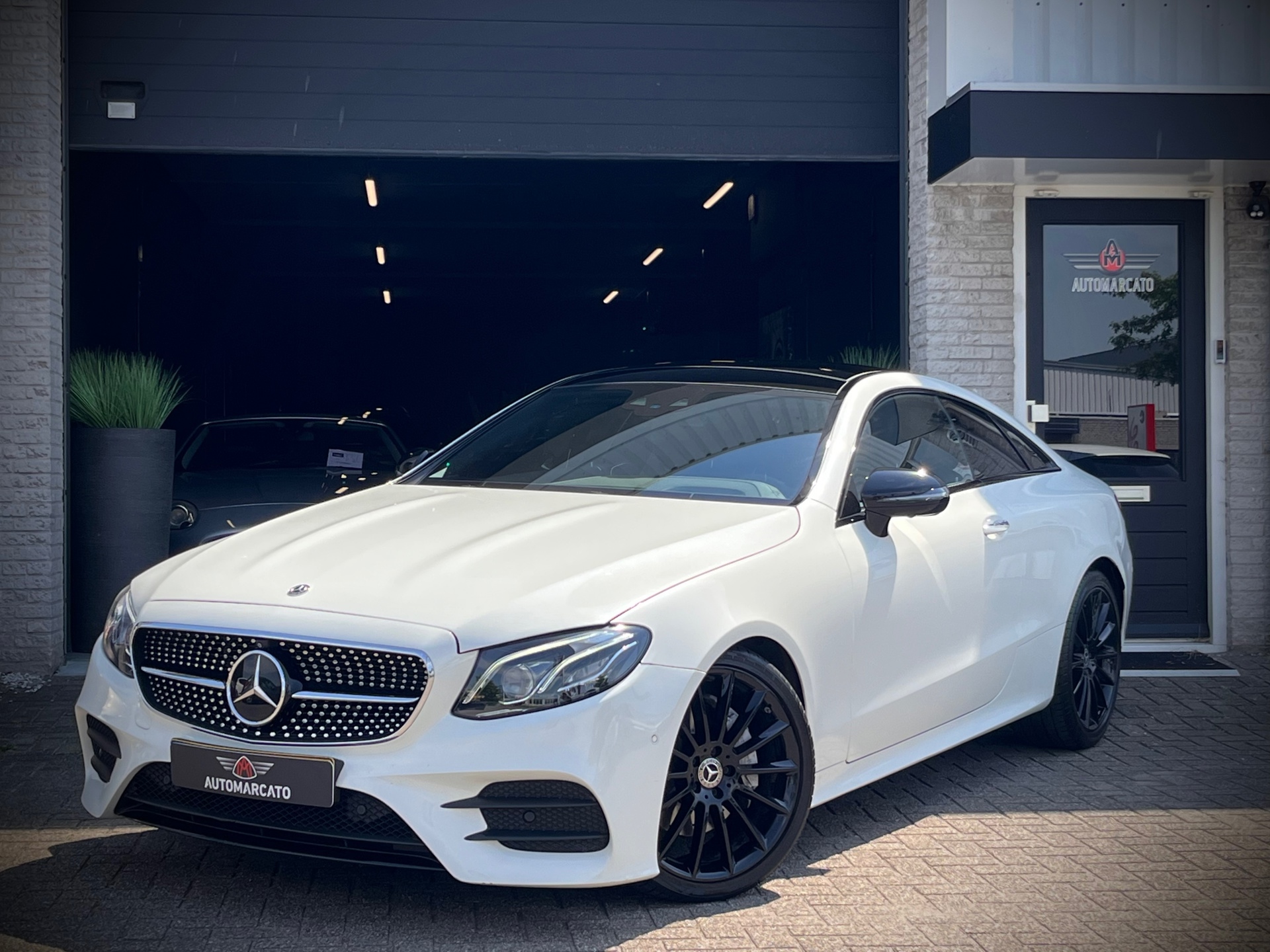 Mercedes-Benz E-klasse Coupé 200 Premium Plus | AMG-Line | Burmester | 20 Inch | Panodak | Digital Dashboard | Leder | Led | Etc..