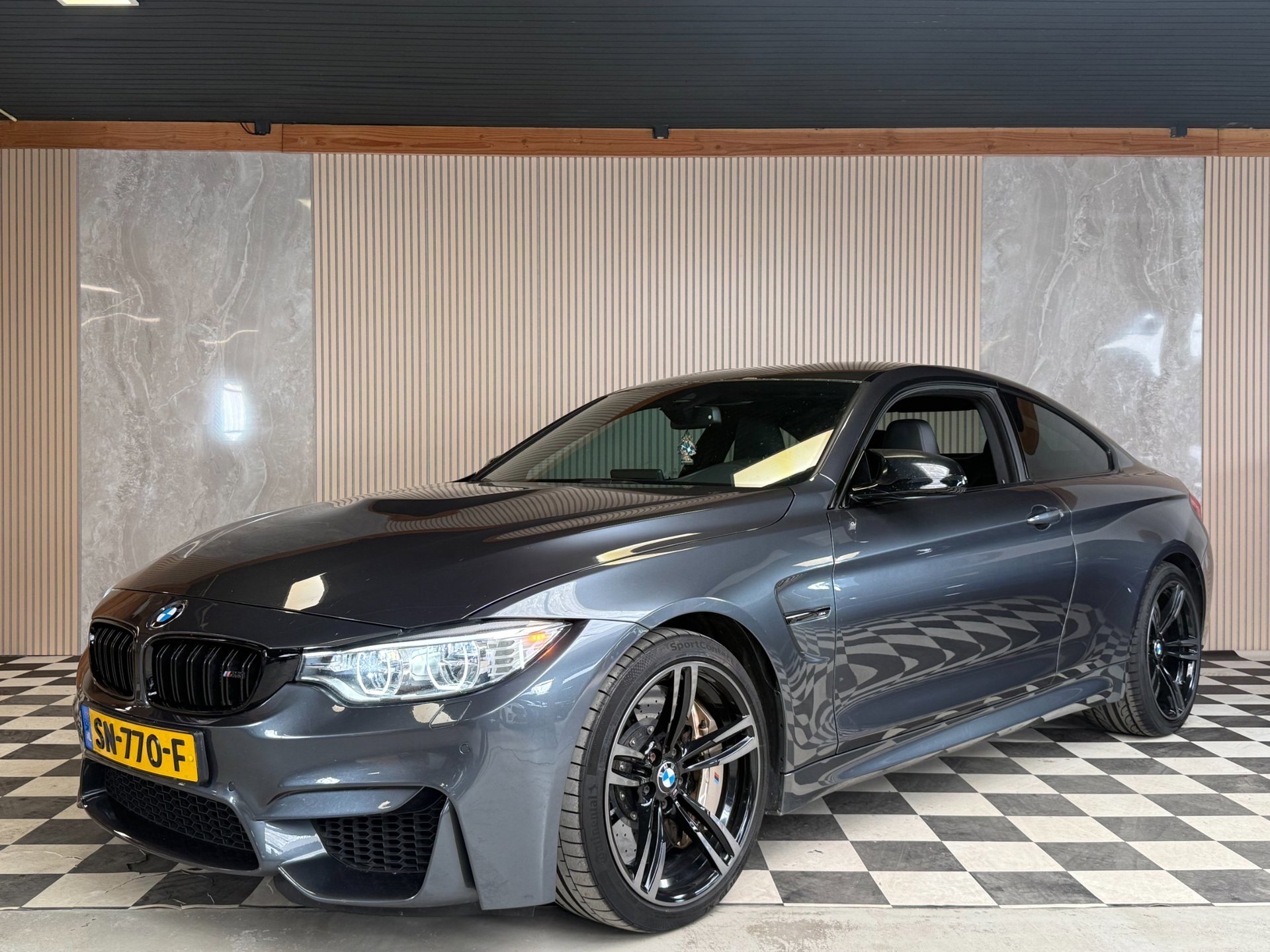 BMW 4-serie Coupé M4 Carbon Vol Opties! 431PK Head Up Nwe Apk Navi Keyless Airco Cruise Control