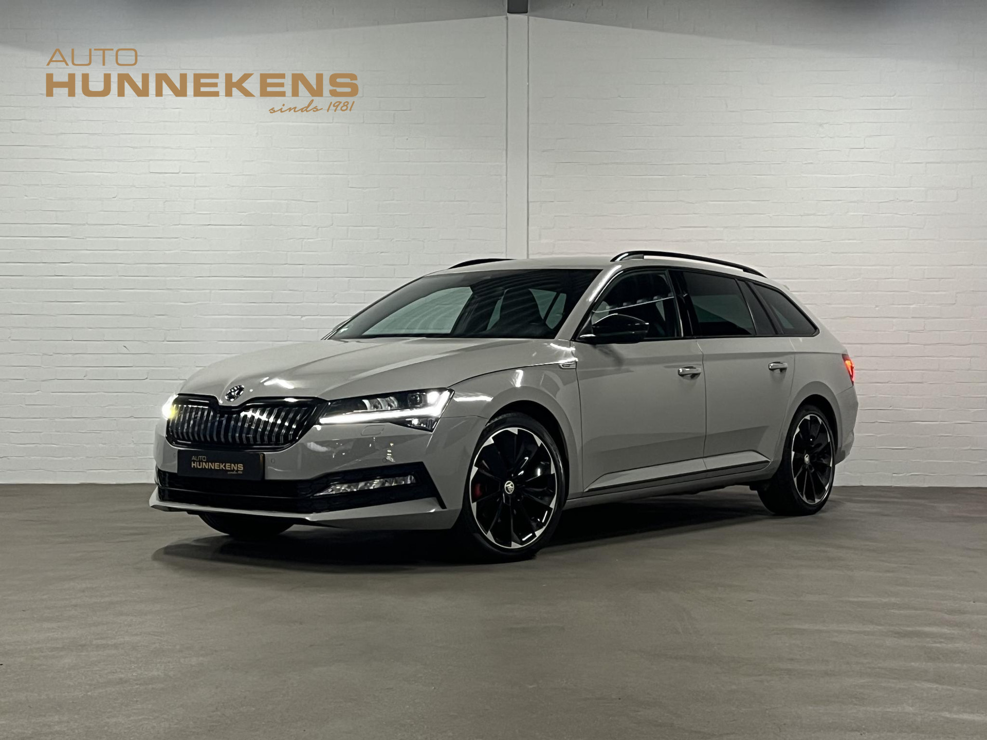 Škoda Superb Combi 1.4 TSI iV Sportline Business