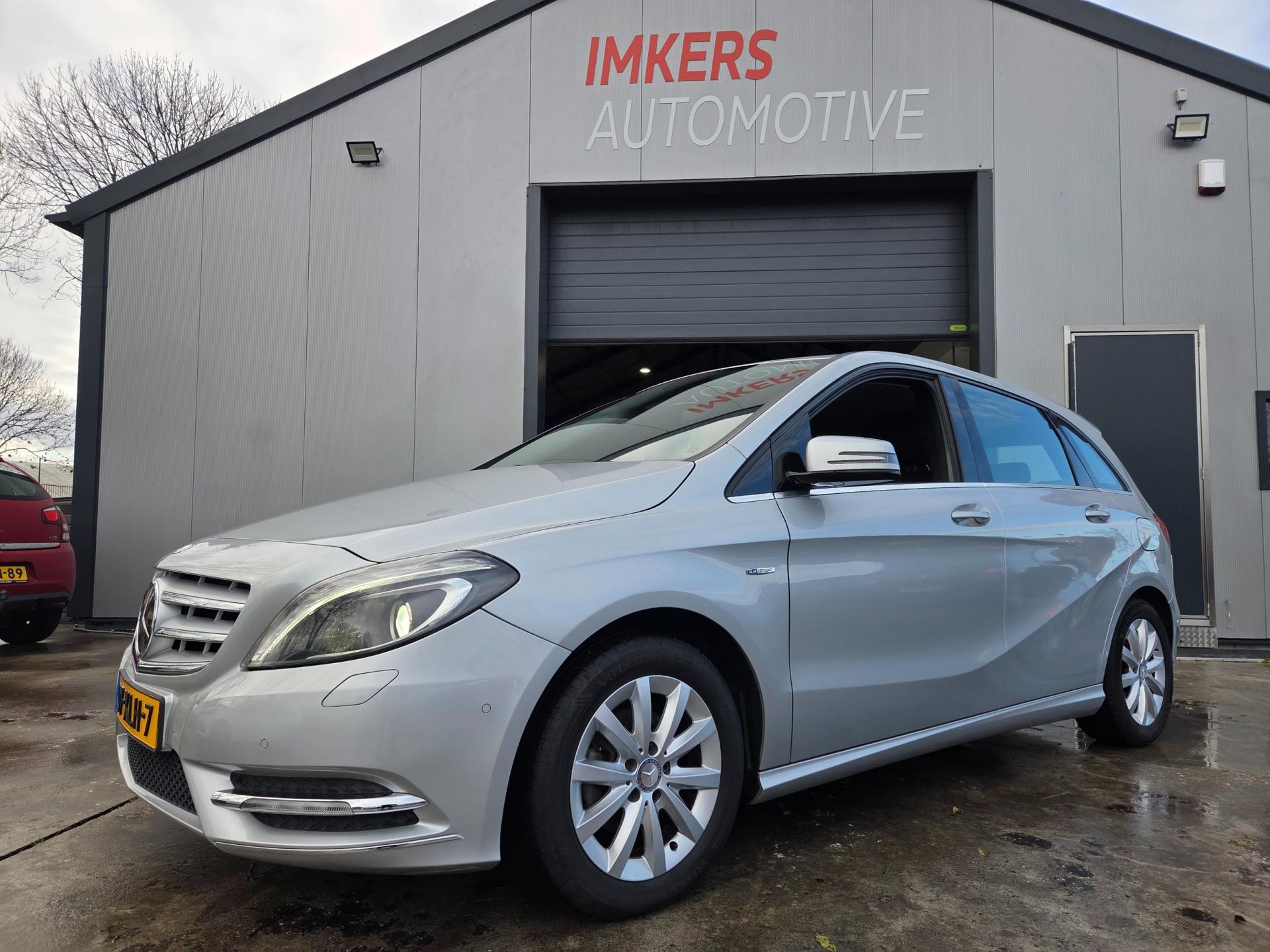 Mercedes-Benz B-klasse 180 Ambition XENON PDC NAVI