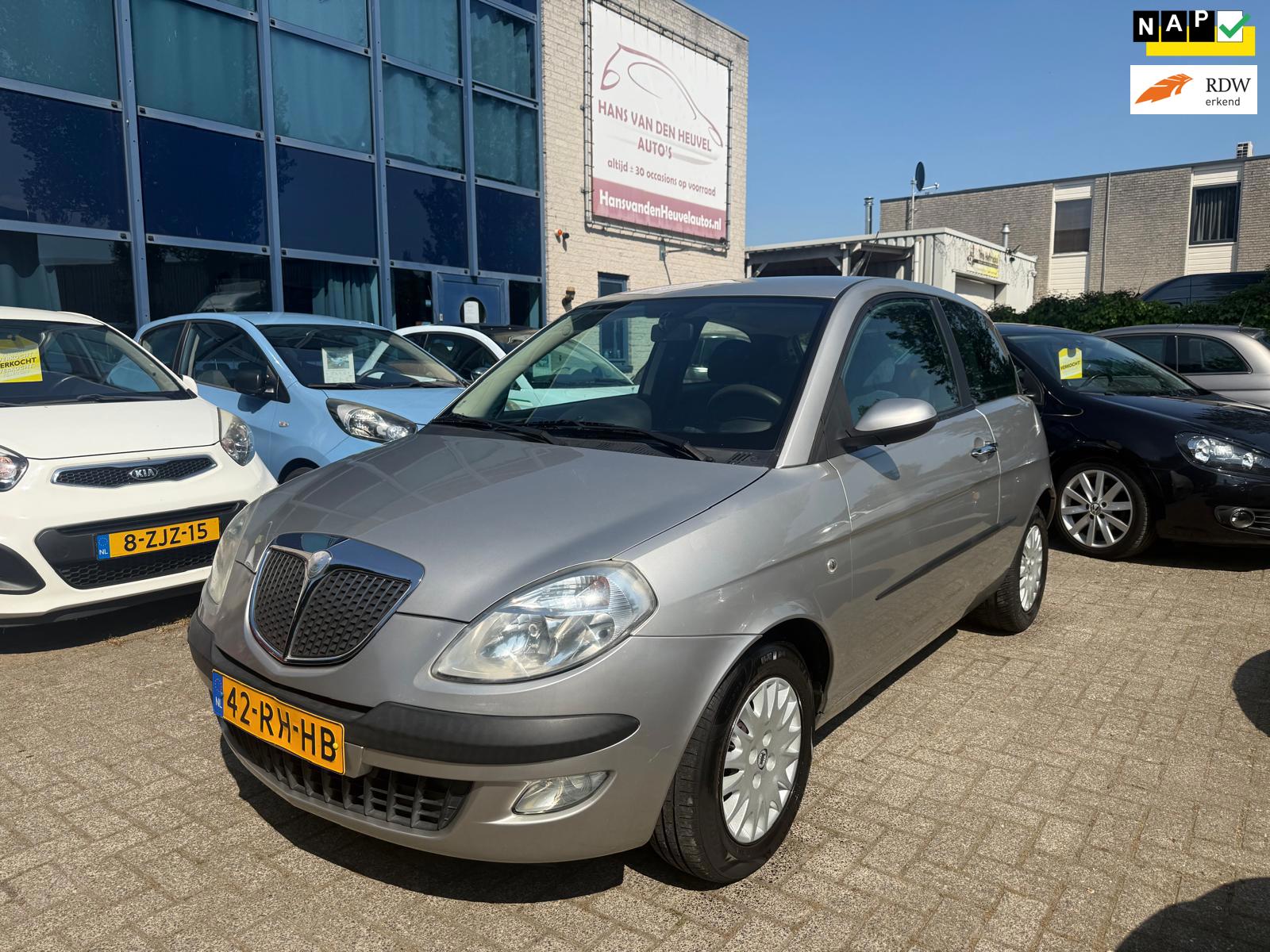 Lancia Ypsilon 1.4-16V Oro Automaat, Airco, APK 05/27