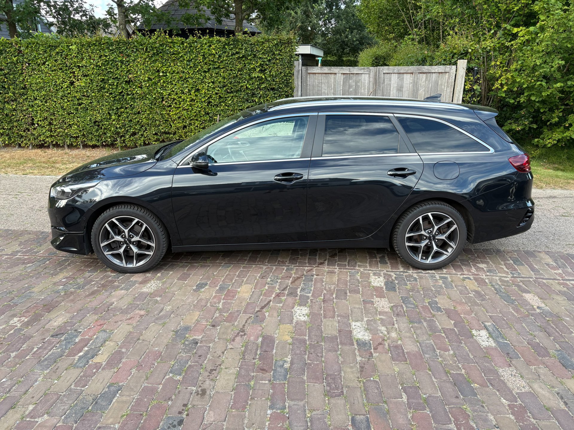 Kia Ceed Sportswagon 1.0 T-GDi ExecutiveLine - Panorama, Carplay, Camera,