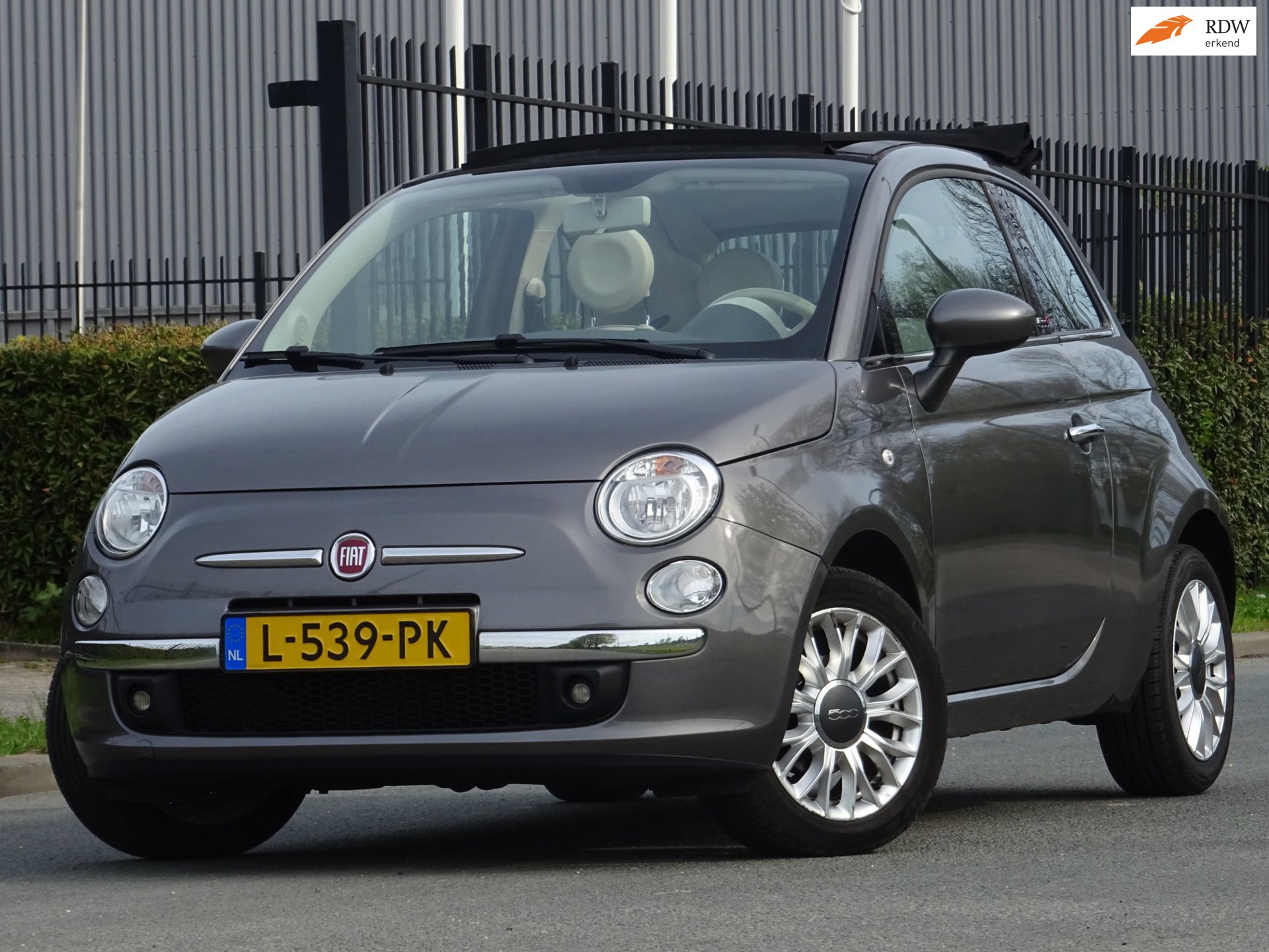 Fiat 500 C 1.2 Lounge BJ2015 75DKM AIRCO/APK 04-2027