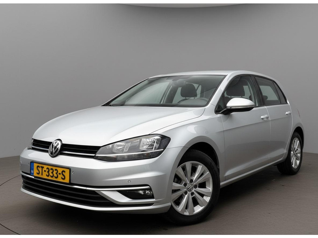 Volkswagen Golf 1.0 TSI Highline Carplay Led Cruise Nl Auto 2018 Massagefunctie 6 Bak Groot Navigatie Scherm 2 De Eigenaar Perfecte Staat