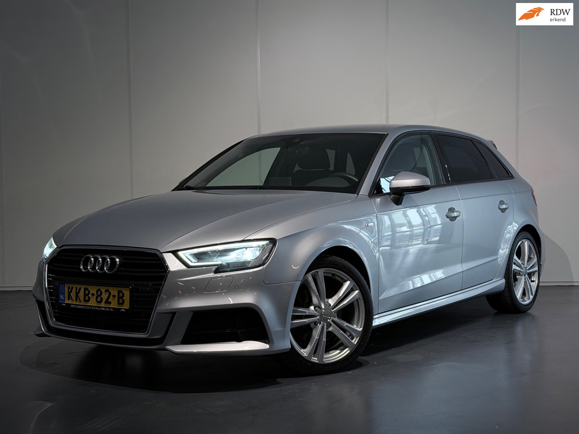 Audi A3 Sportback 40 TFSI S-Tronic S-Line /Clima/ACC/PDC/CarPlay/Dynamic/Led/LaneAss/LMV