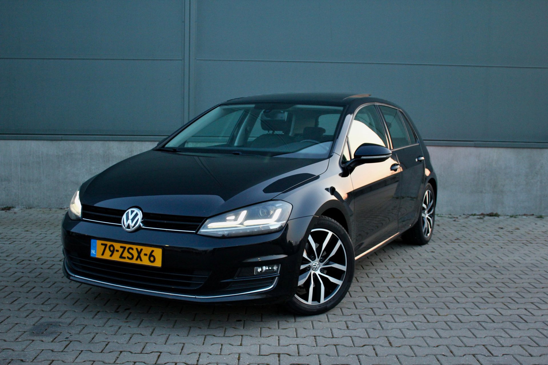 Volkswagen Golf 1.4 TSI Highline |1STE EIGENAAAR| Pano | Alcantara |