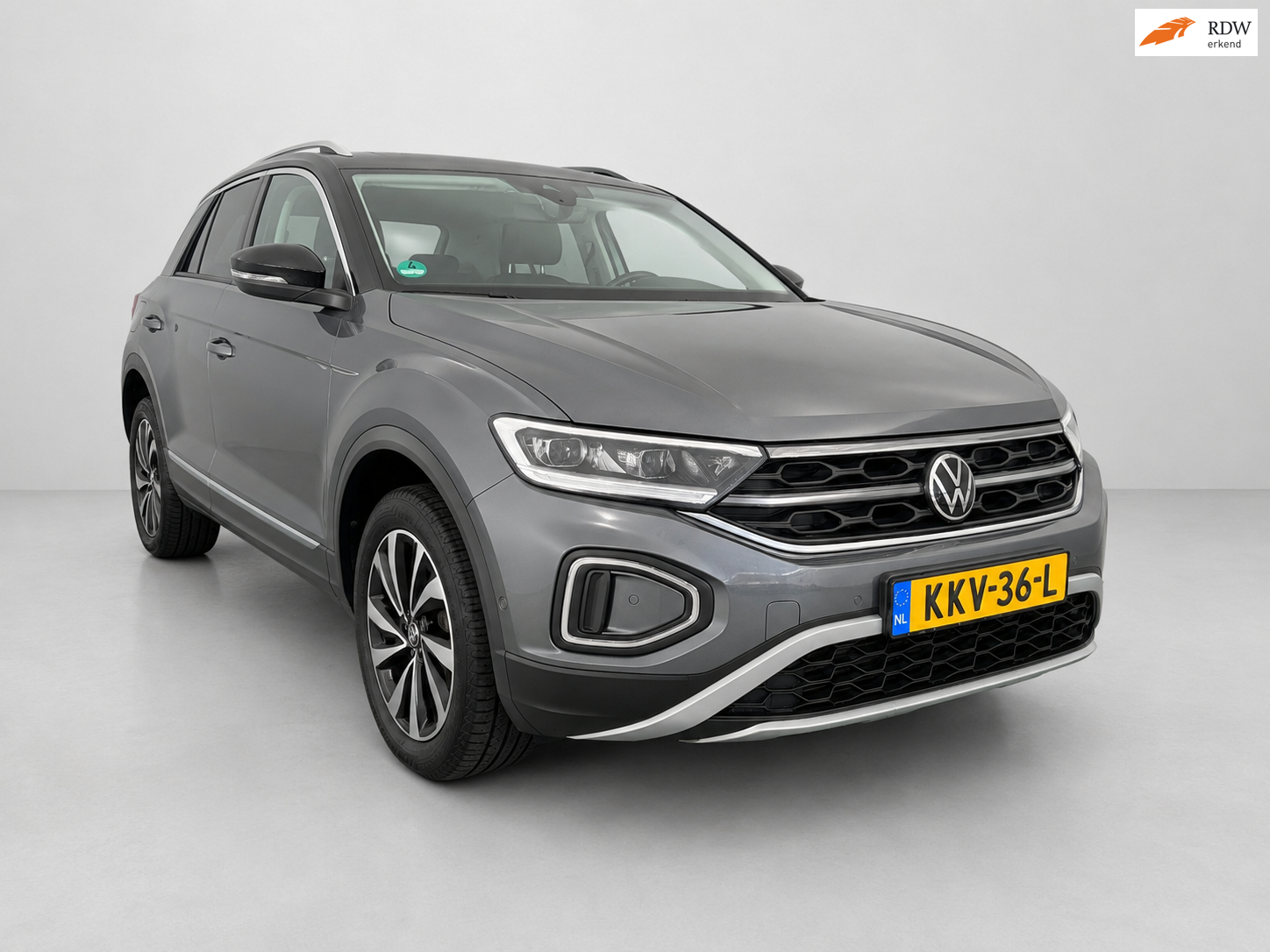 Volkswagen T-ROC 1.0 TSI Goal Edition - Clima - Stoelverwarming - Adapt Cruise - CarPlay - PDC - Incl BTW