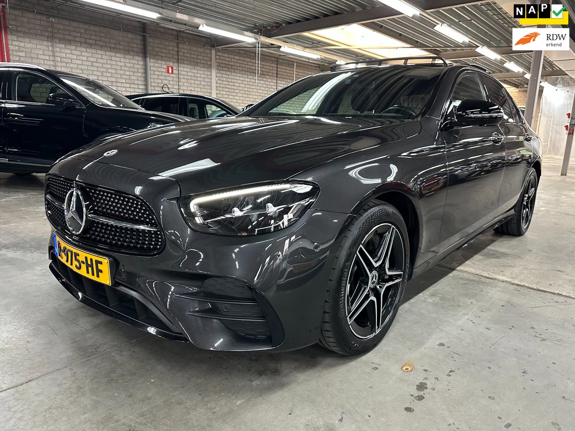 Mercedes-Benz E-klasse 300 e AMG, Pano, BTW, VOL!