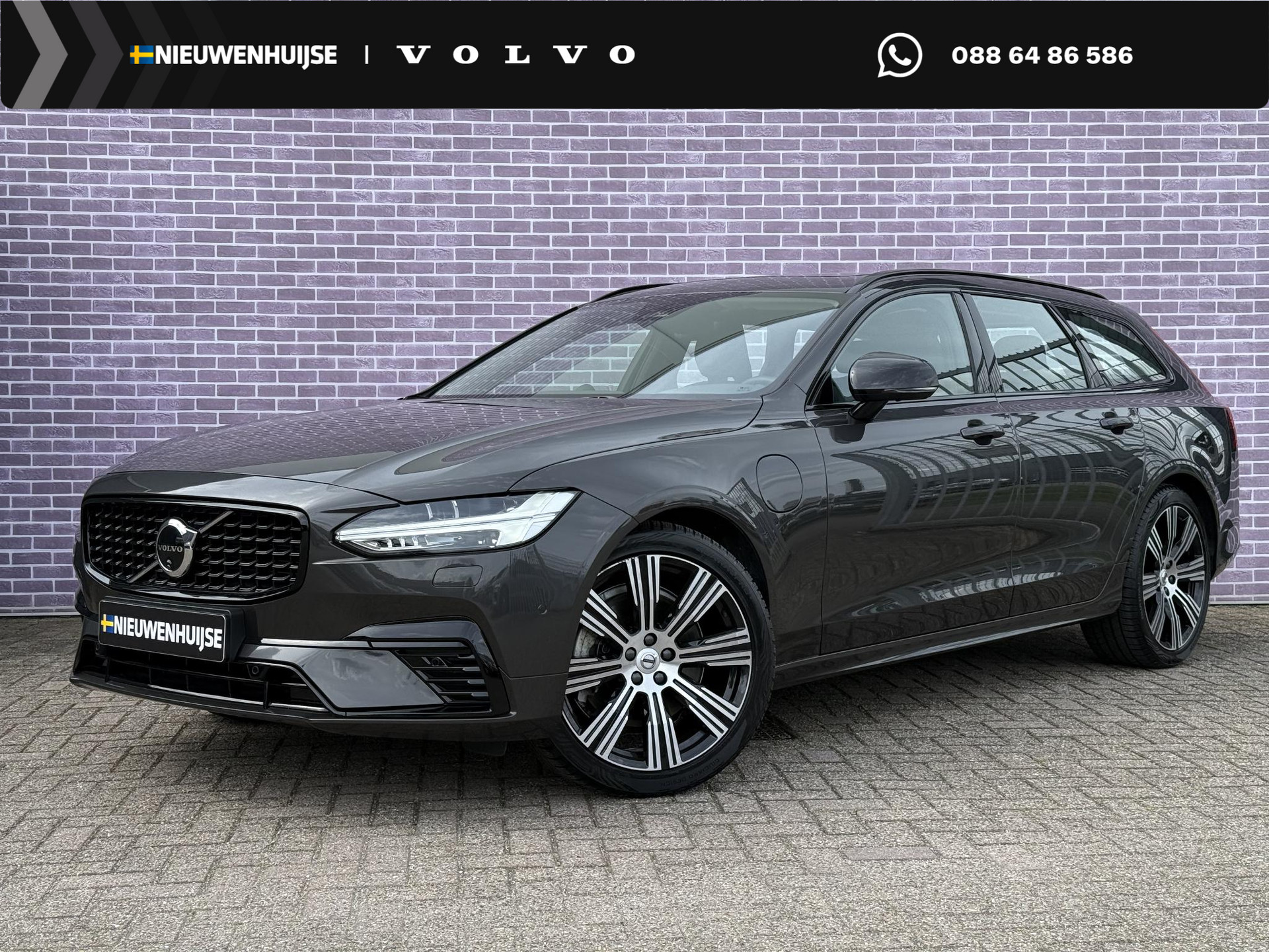 Volvo V90 2.0 T8 Plug-in hybrid AWD Ultra Dark