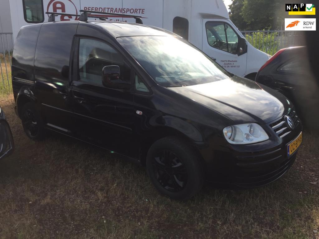 Volkswagen Caddy 2.0 SDI nwe apk , nwe koppeling , loopt perfect , onderhoudsboekjes aanwezig, roestvrij , zeer mooie auto,NWE APK
