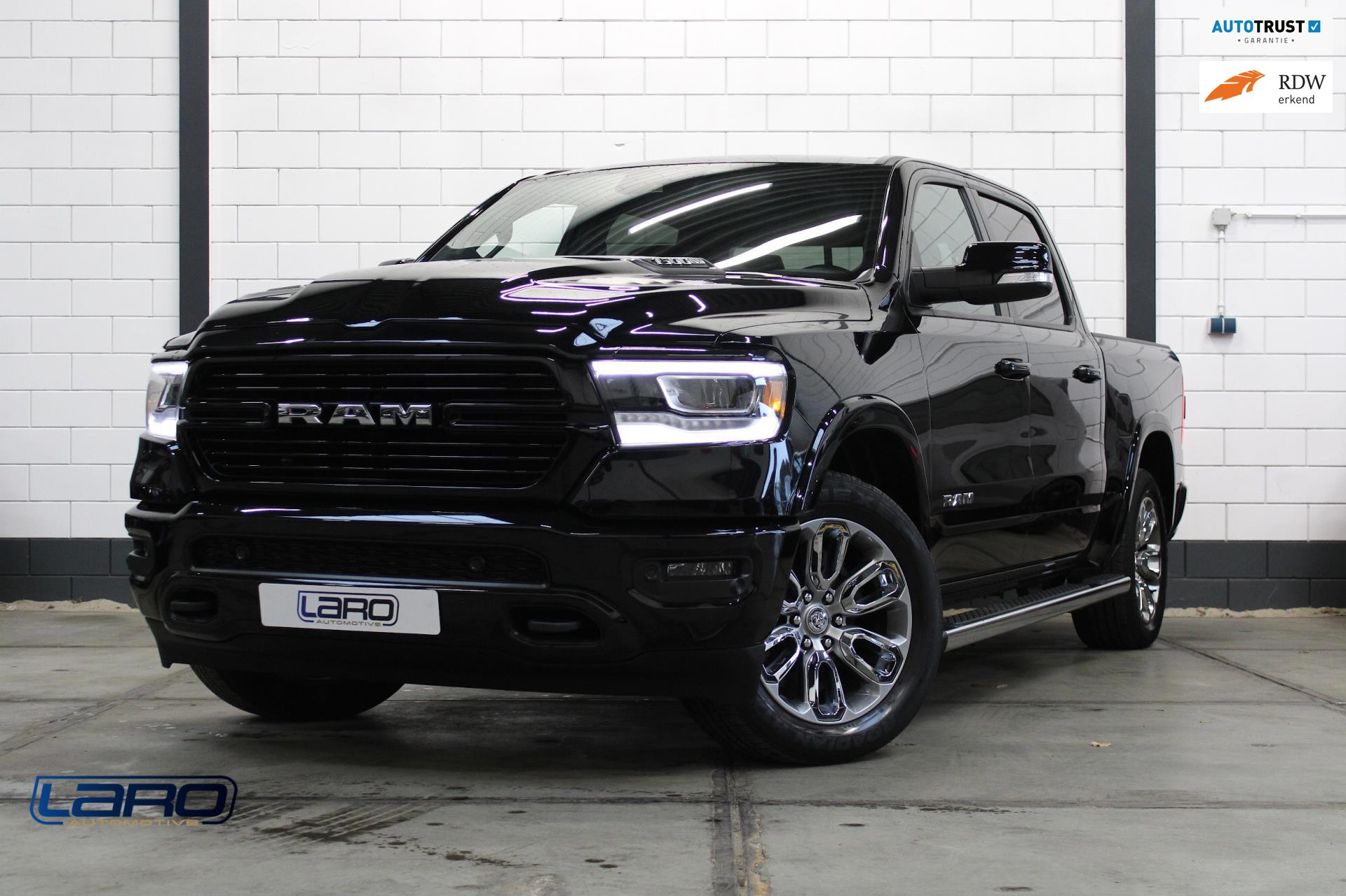 Dodge Ram 1500 5.7 V8 4x4 Crew Cab Laramie | 12" Scherm Prins Leder Alpine Camera Keyless CarPlay
