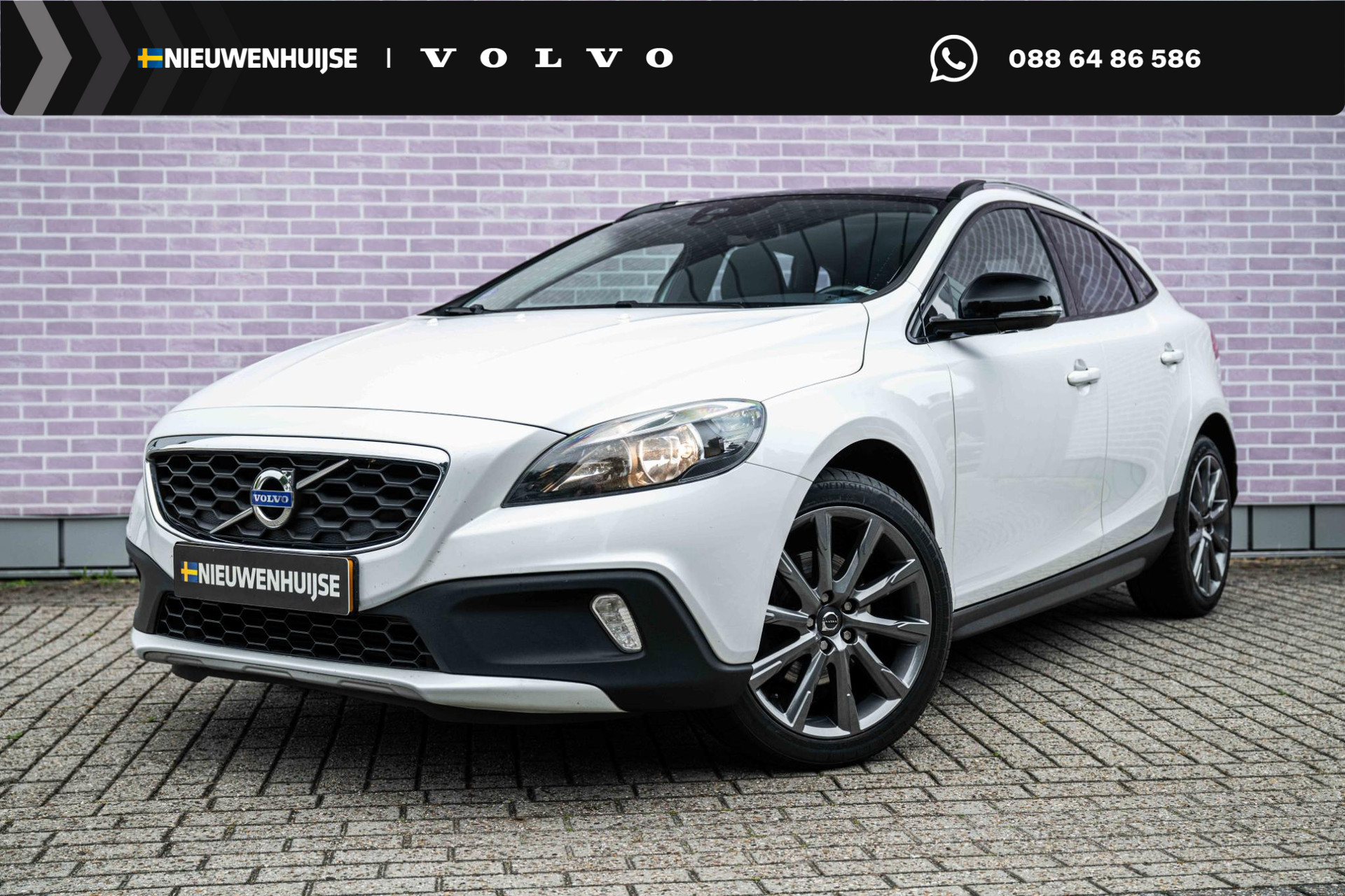 Volvo V40 Cross Country 1.6 T4 Momentum