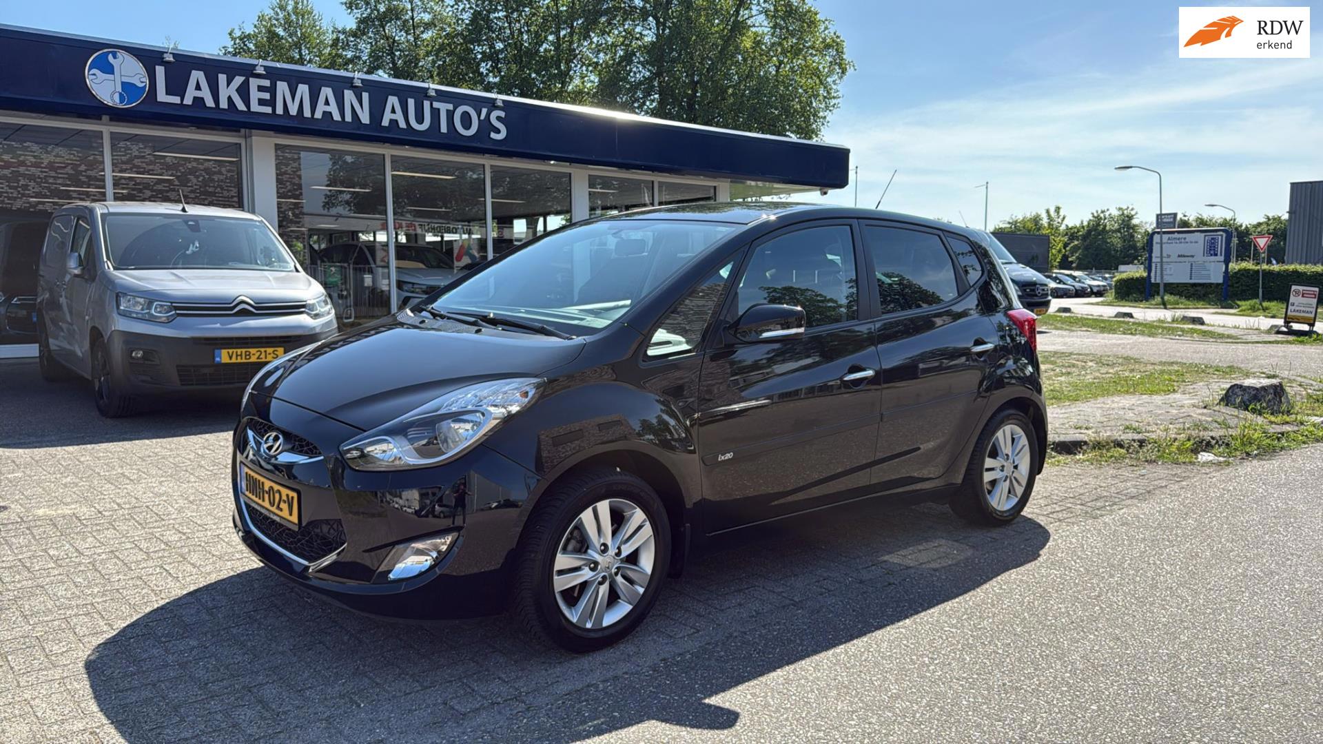 Hyundai IX20 1.6i i-Vision Fifa World AUTOMAAT Blackline Huurkoop Inruil APK Garantie