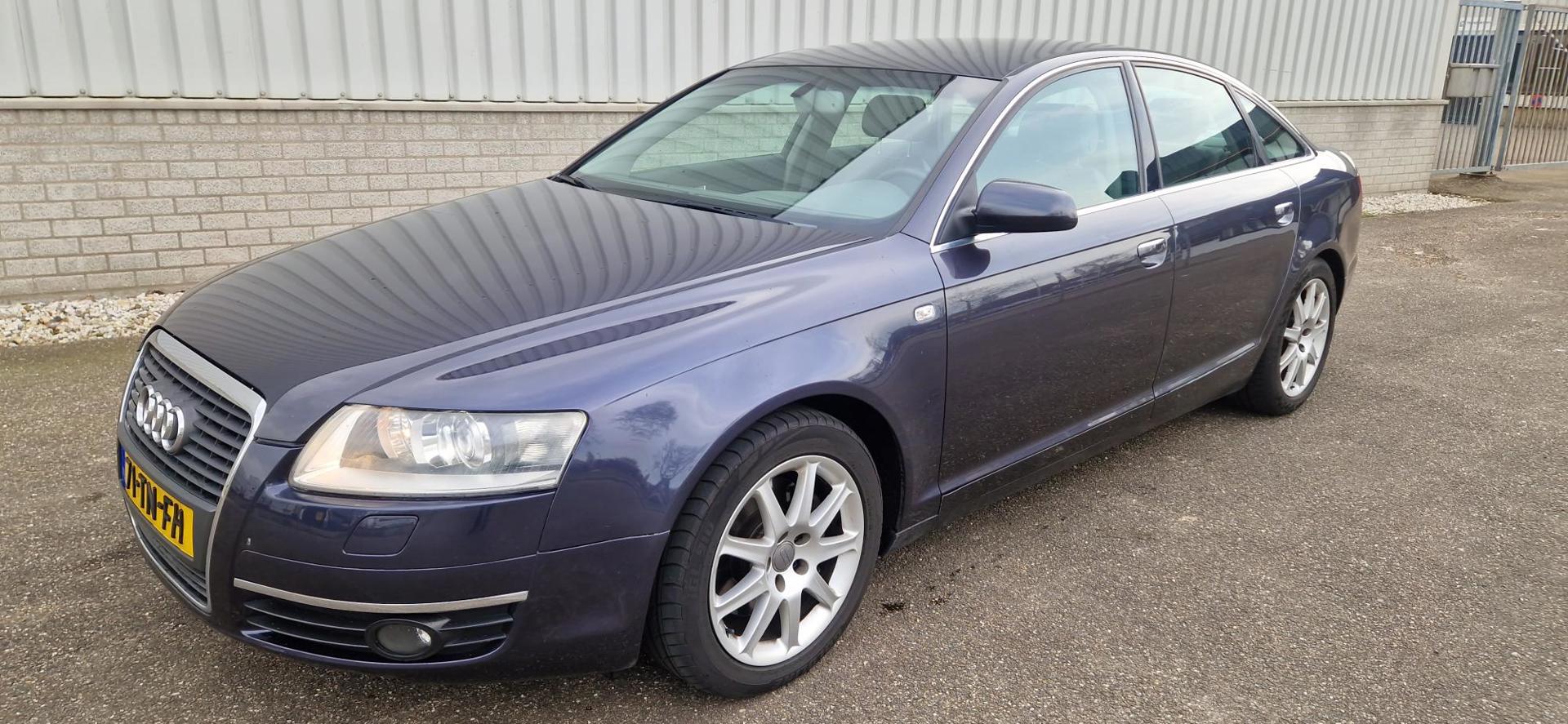 Audi A6 Limousine 3.2 FSI quattro