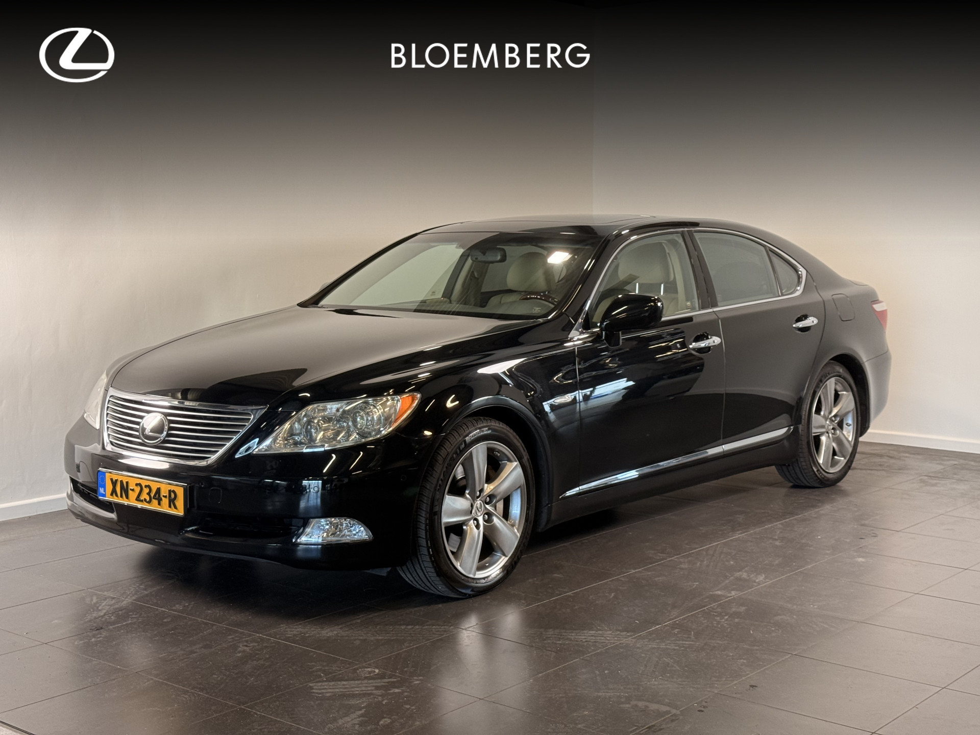 Lexus LS 460 Luxury