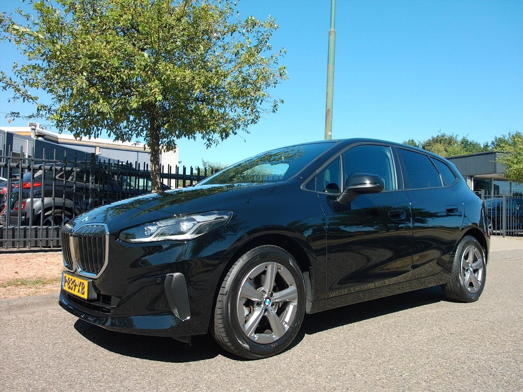 BMW 2 Serie Active Tourer (u06) 218i 136pk Automaat Sportstoelen Trekhaak Multi Media