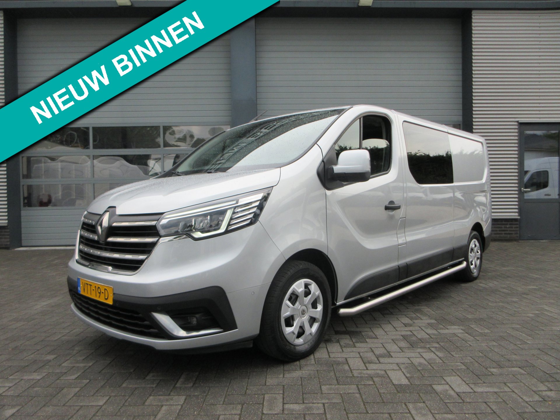 Renault Trafic 2.0 dCi 130 T29 L2H1 DC Work Edition